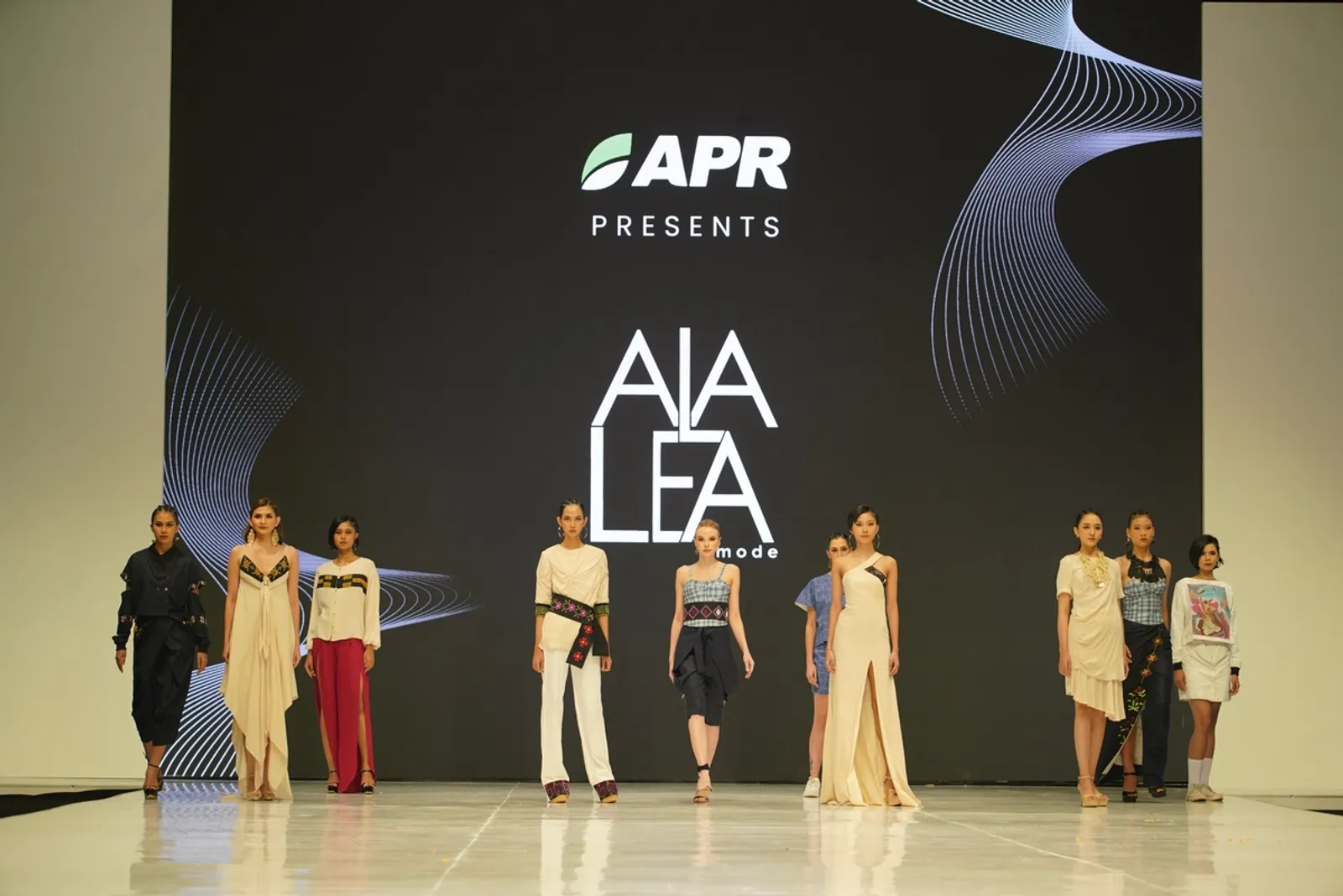 APR dan Guru Fashion Perkenalkan Viscose-Rayon di Jogja Fashion Week