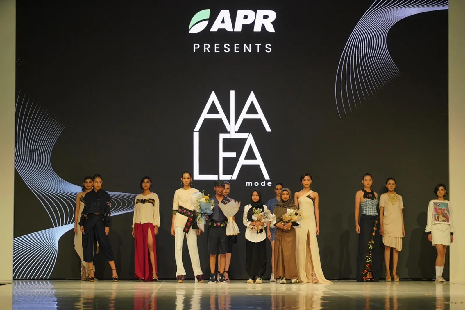 APR dan Guru Fashion Perkenalkan Viscose-Rayon di Jogja Fashion Week