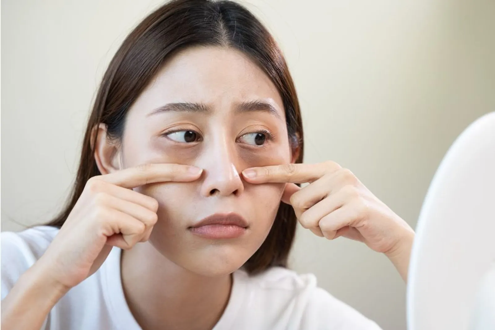 Ini Cara Menghilangkan Eye Bags dan Tips Mencegahnya 