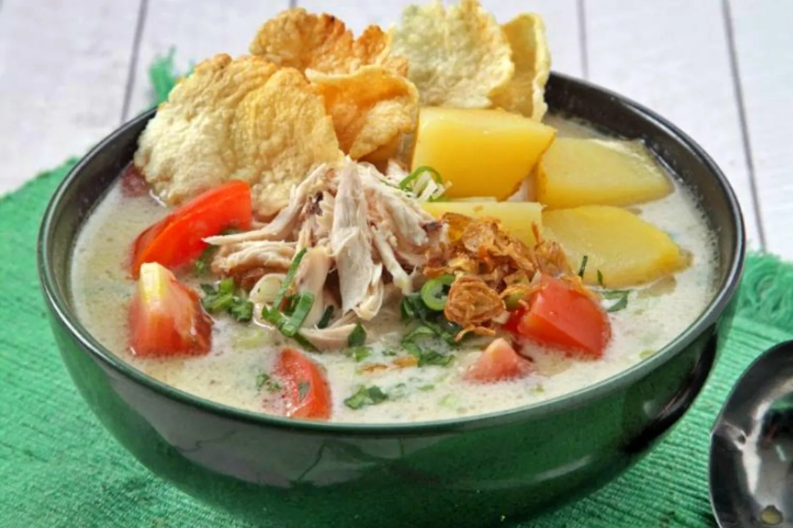 Resep Soto Betawi Ayam Creamy A la Chef Devina, Nikmat Gurihnya!