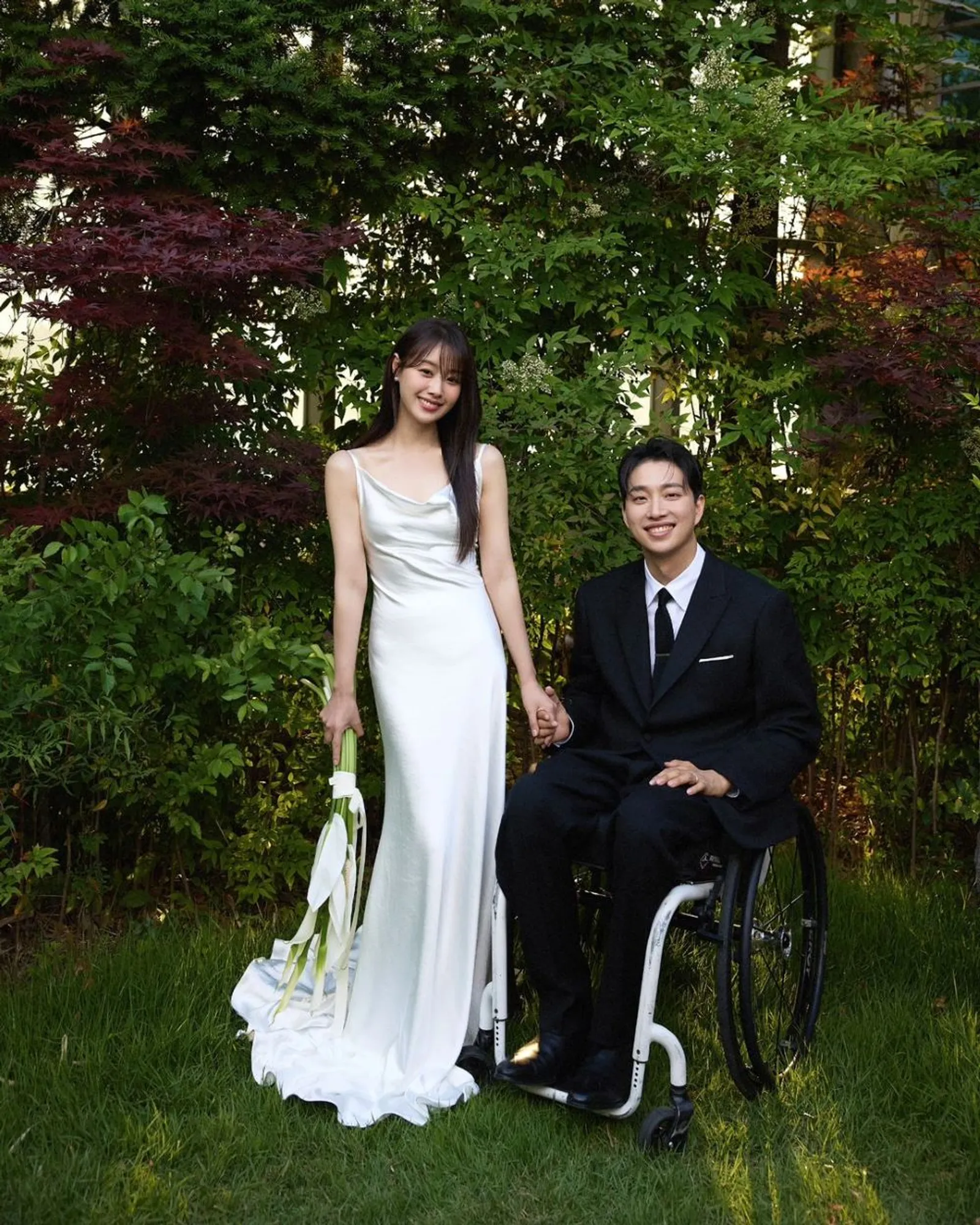 Dikira K-Drama, Ini Potret Pre-Wedding Song Ji Eun dan Park We