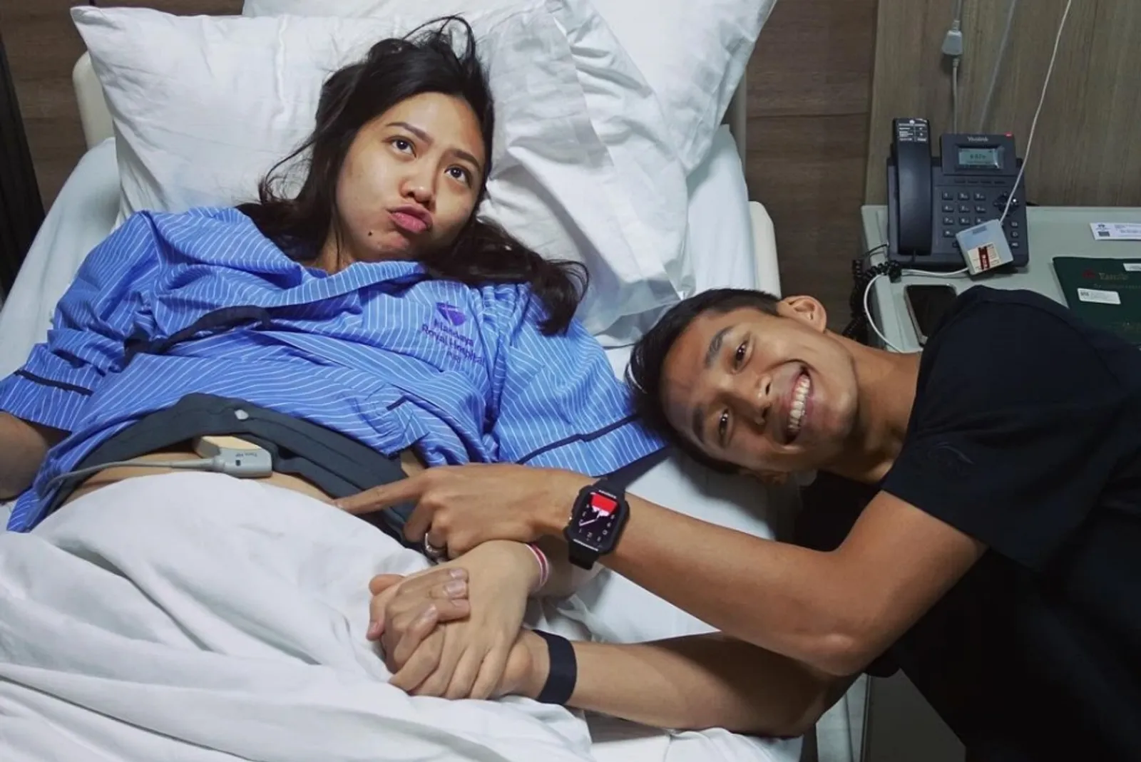 Selamat! Shanju dan Jonatan Christie Sambut Kelahiran Anak Pertama