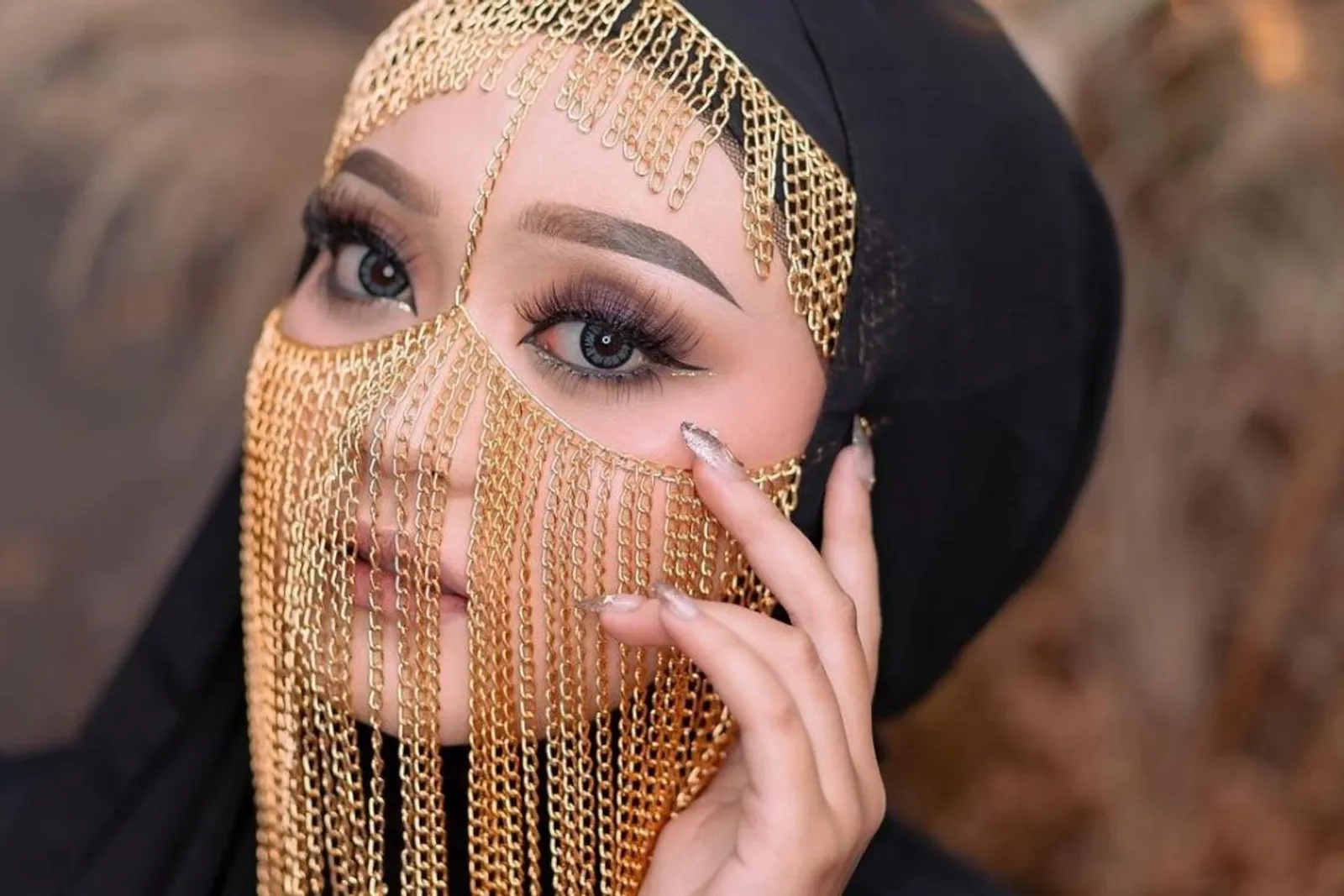 7 Cara Membuat Makeup Arabian Look yang Memukau