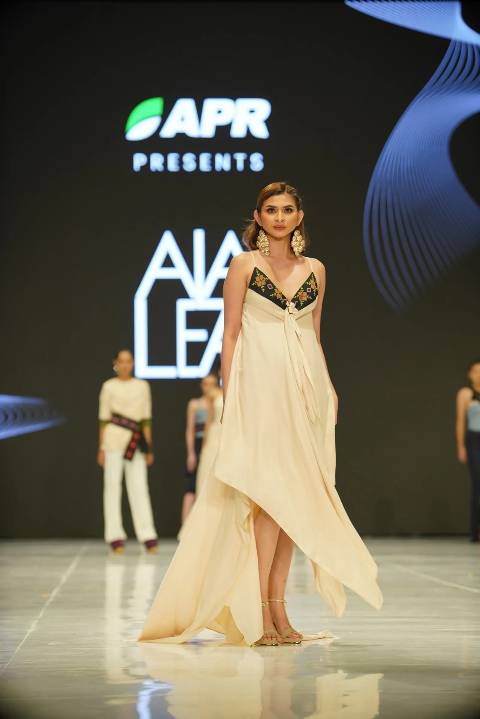 APR & Guru Fesyen Perkenalkan Viscose-Rayon di Jogja Fashion Week 2024