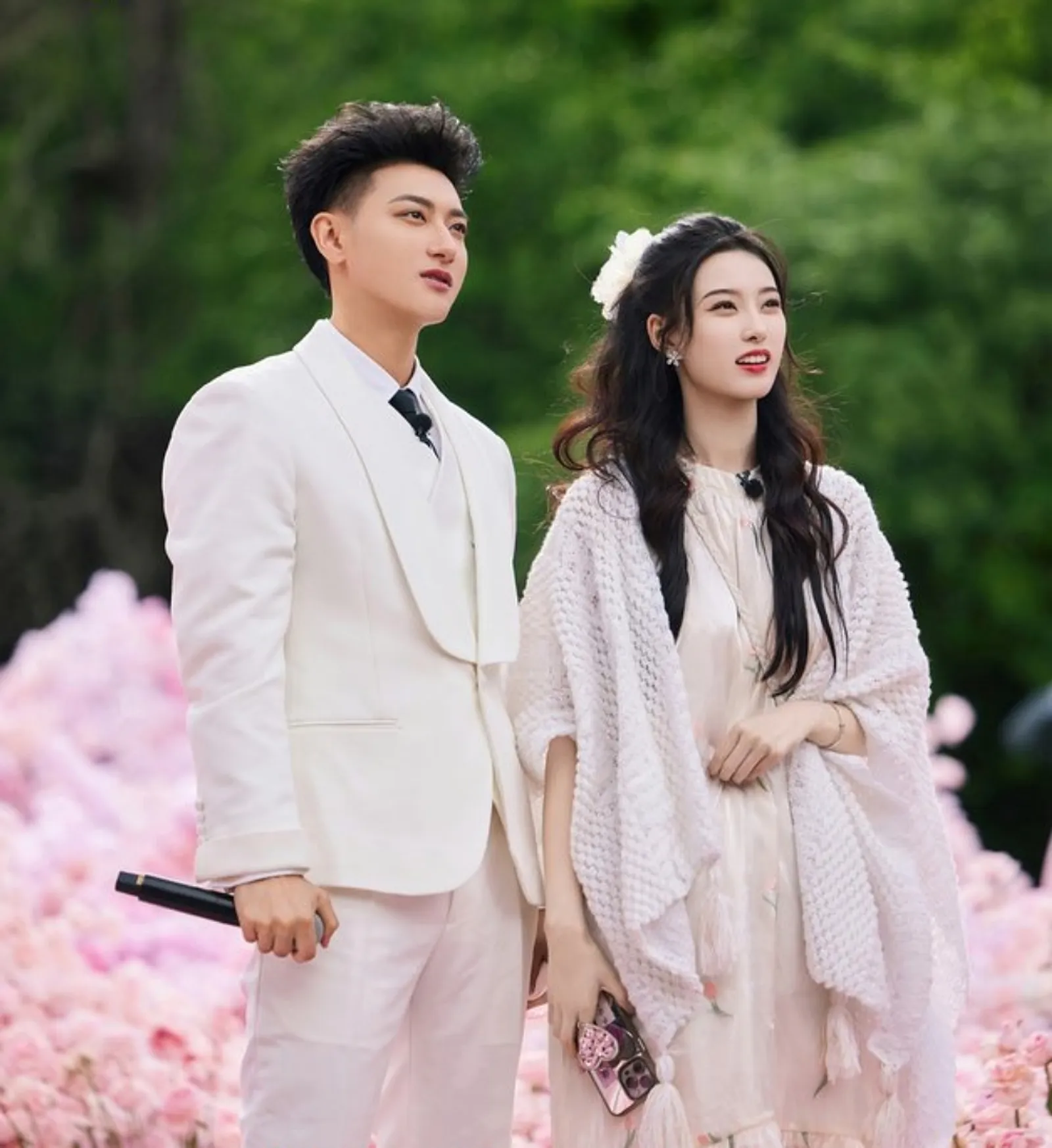 7 Momen Lamaran Huang Zi Tao dan Xu Yiyang, Ditayangkan di TV