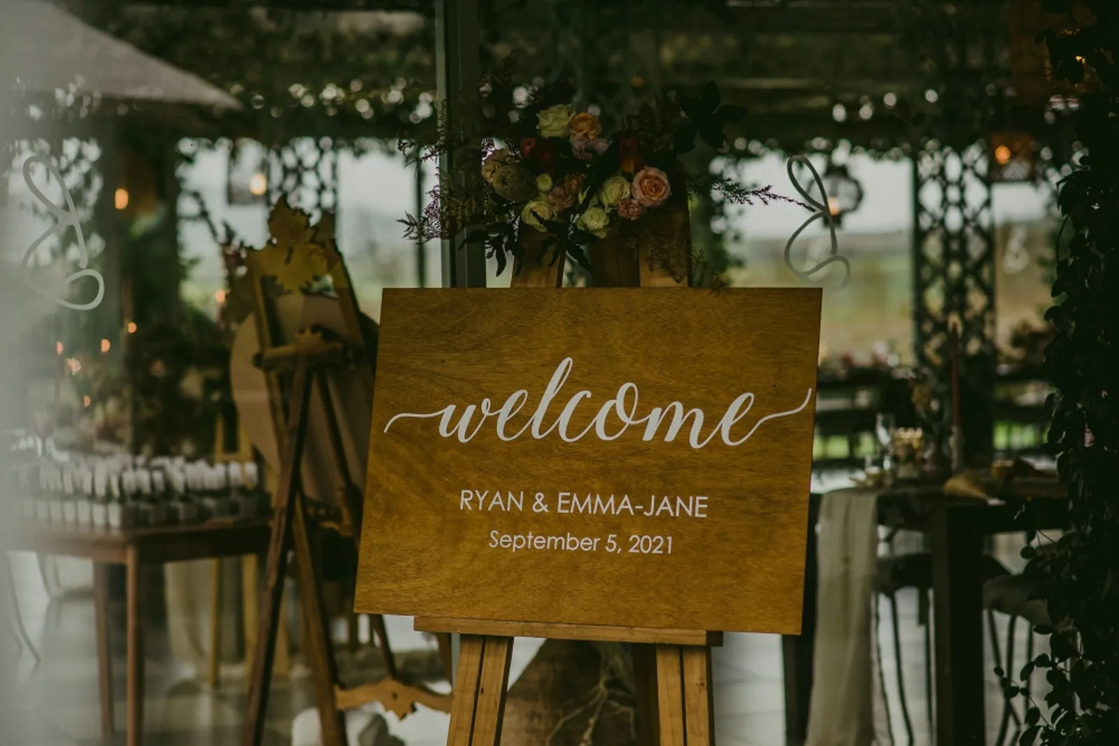 9 Inspirasi Papan Wedding Kekinian, Aesthetic dan Elegan! 