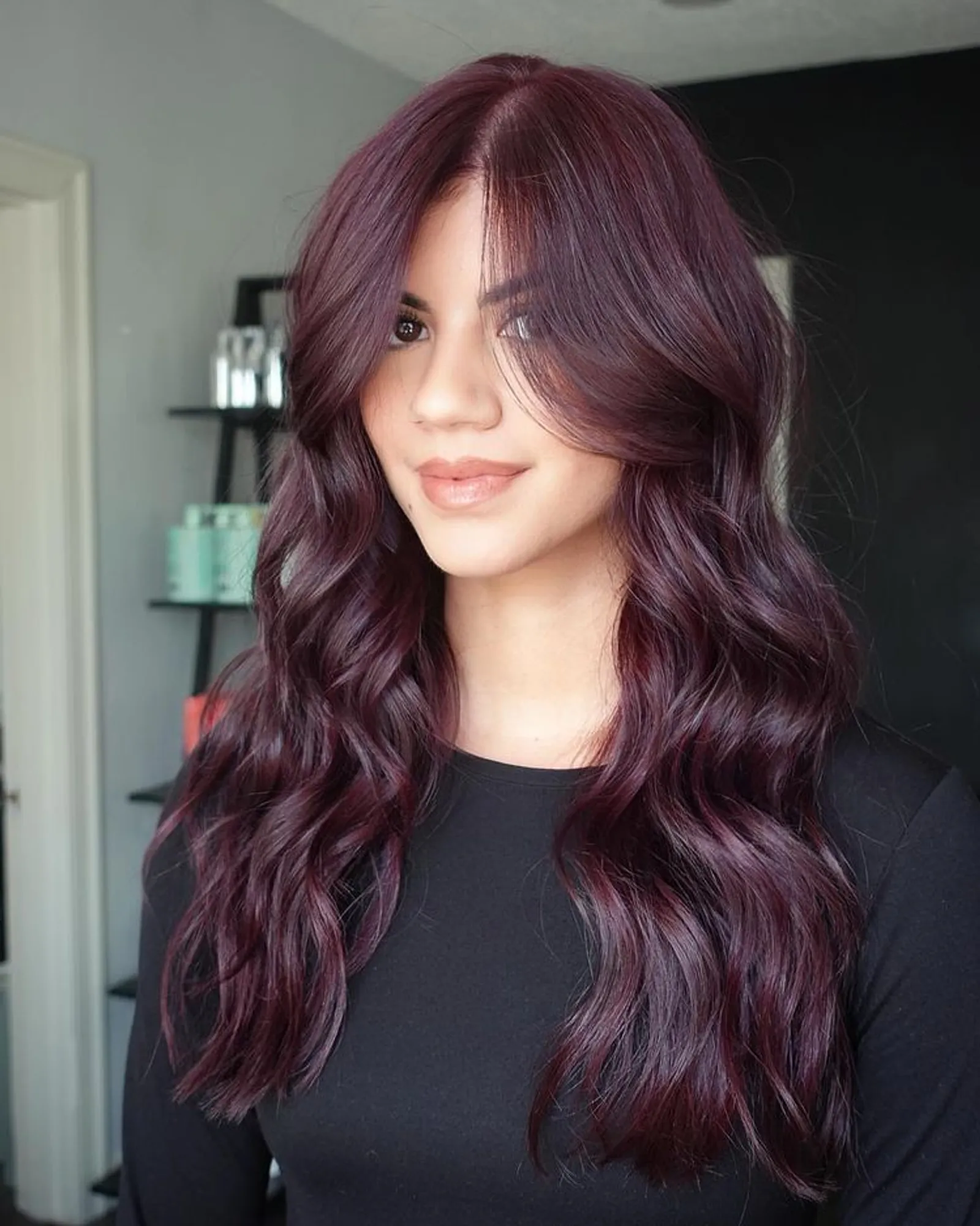 8 Inspirasi Warna Rambut yang Bikin Wajah Cerah, Stylish!