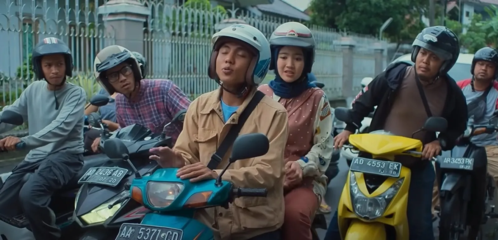 Review ‘SMK’: Kisah Cinta Sederhana yang Bikin Tawa Membahana