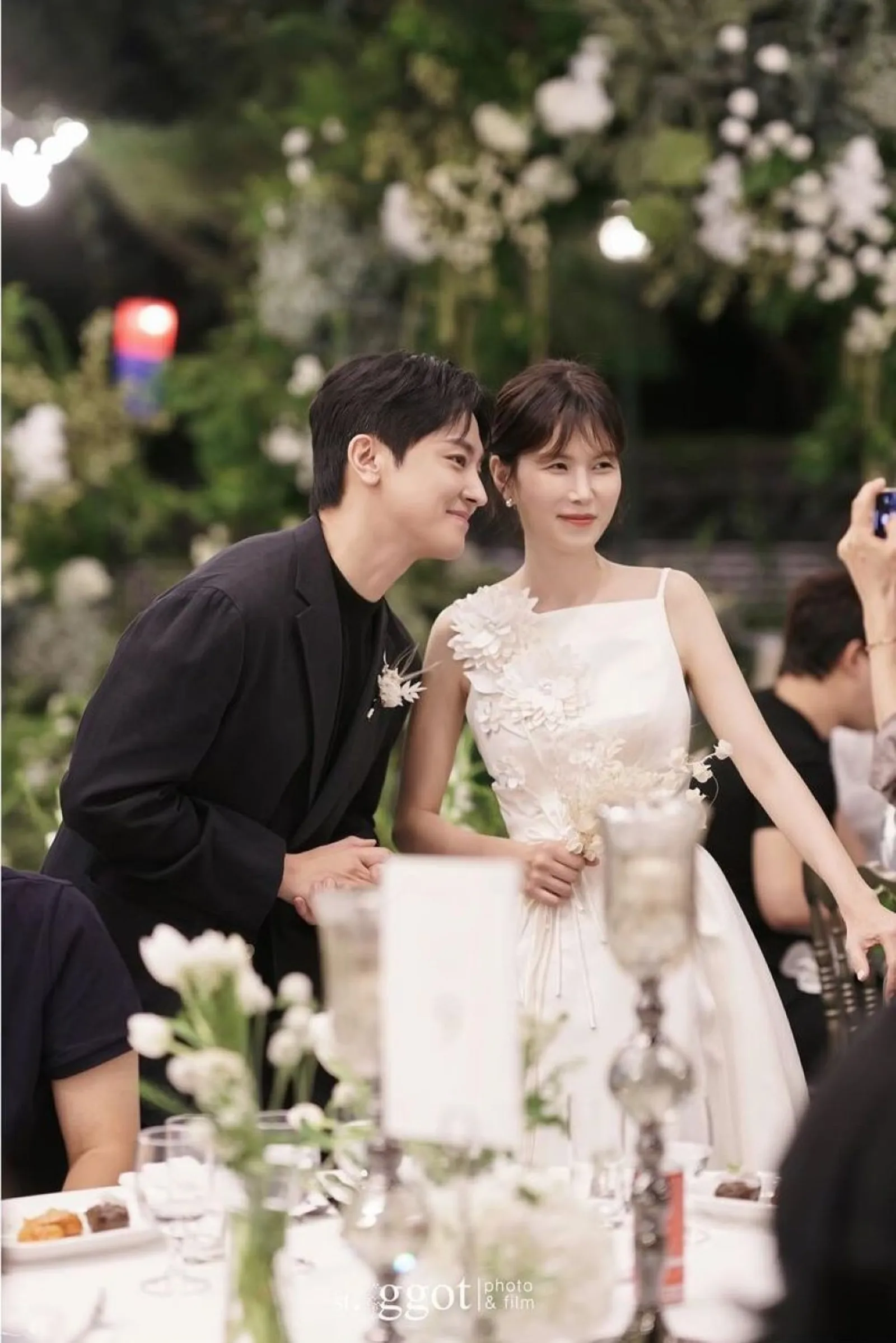 9 Potret Pernikahan Gong Min Jung dan Jang Jae Ho 'Marry My Husband'