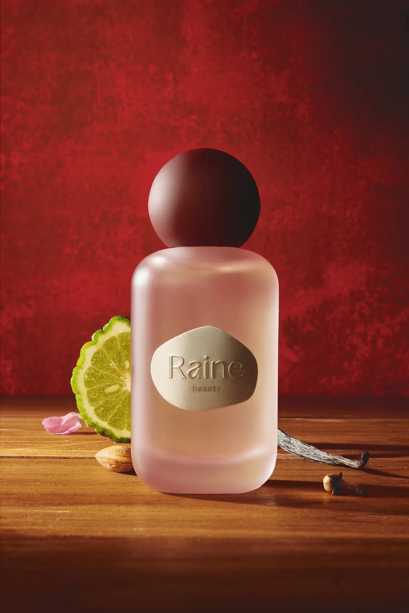 Raine Beauty Luncurkan Tiga Parfum Terbaru, Elegan dan Feminin 