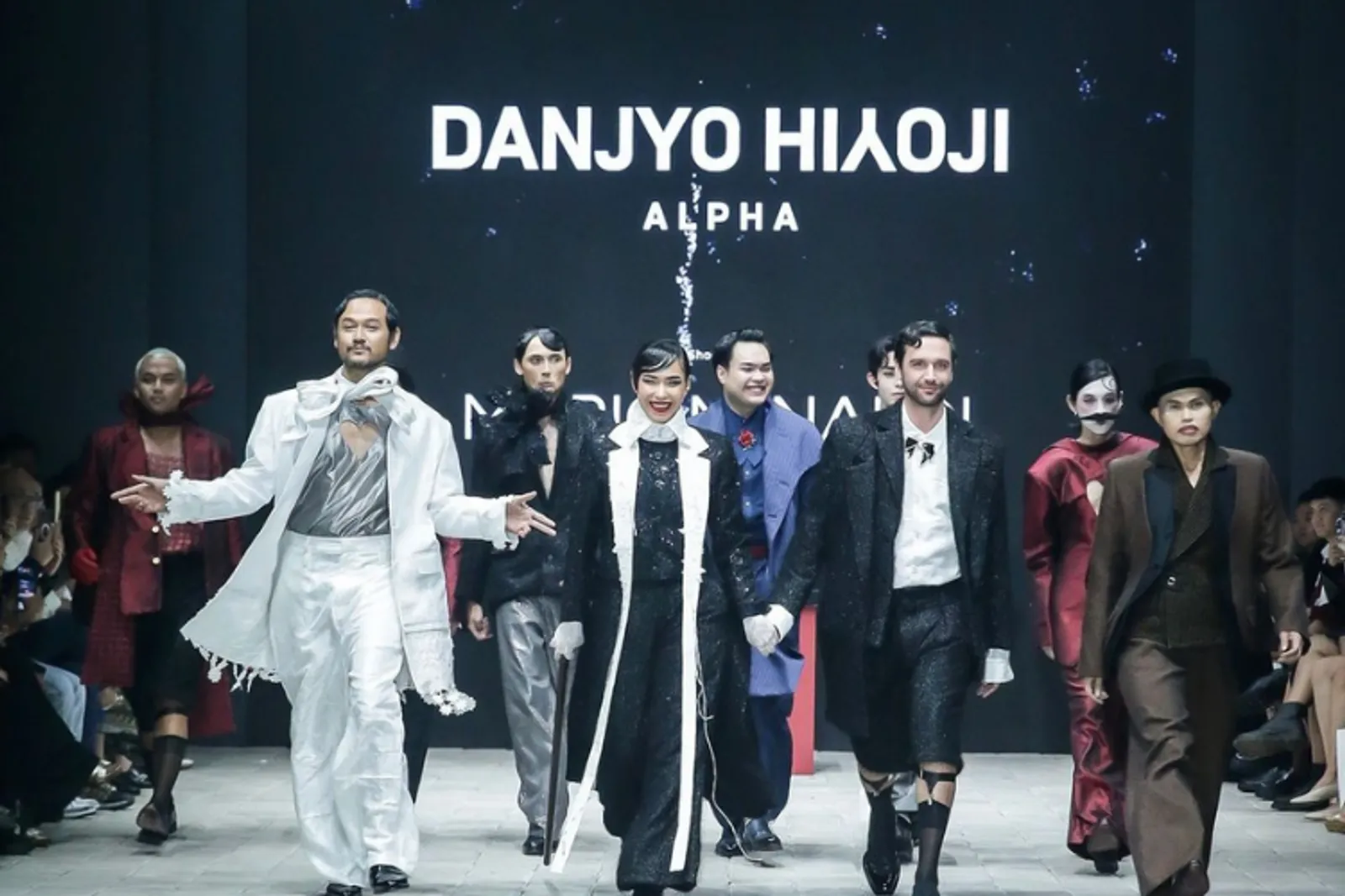 Danjyo Hiyoji Hadirkan Esensi Kabaret yang Semarak di PIMFW 2024