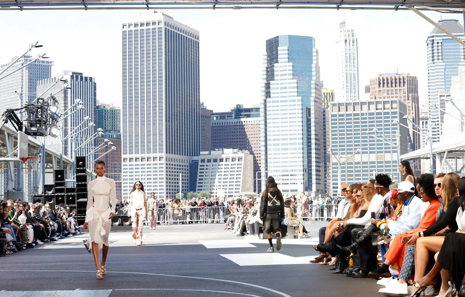 Streetwear Eksentrik Ghana dari Off-White Sukses Debut di NYFW SS 2025