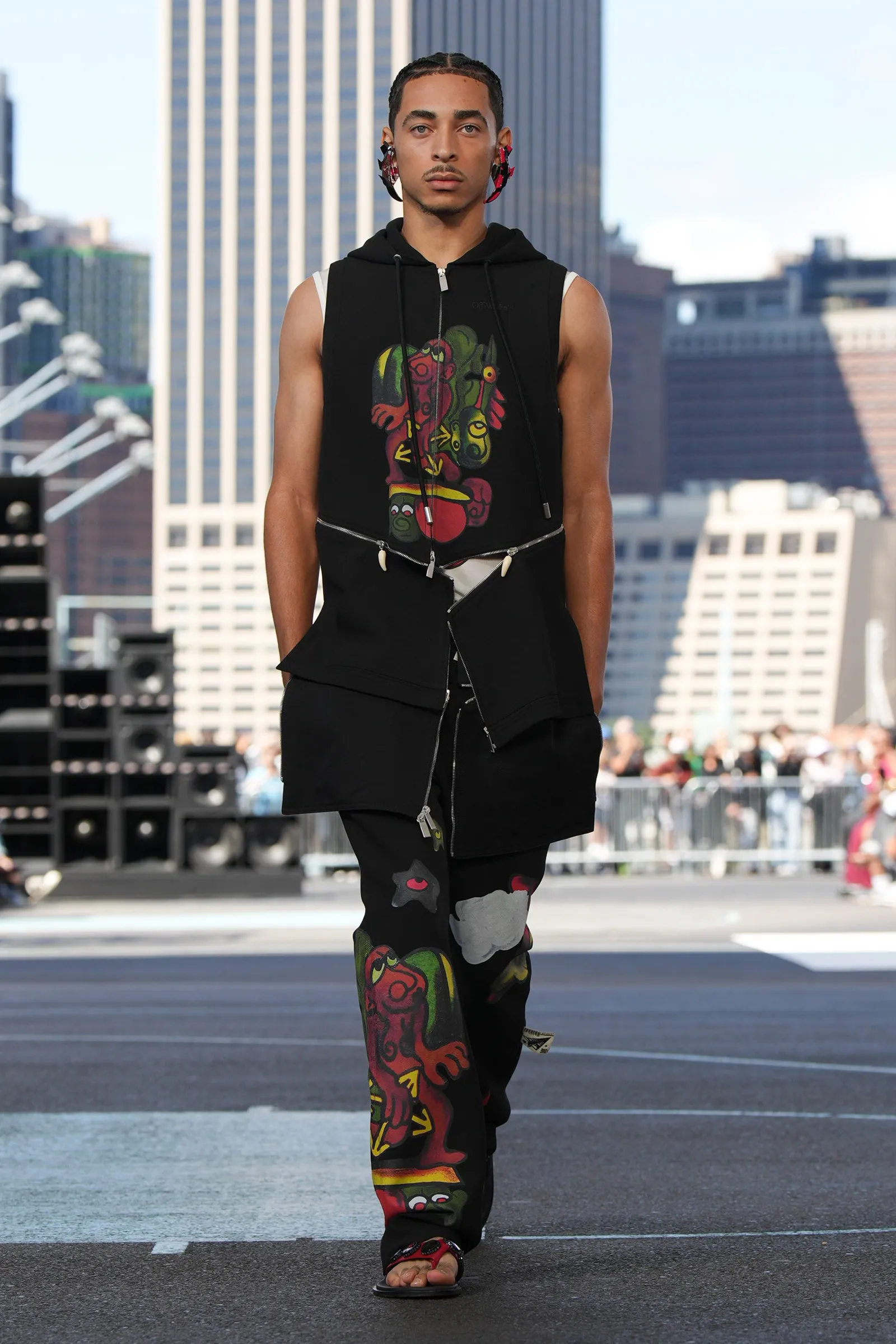 Streetwear Eksentrik Ghana dari Off-White Sukses Debut di NYFW SS 2025