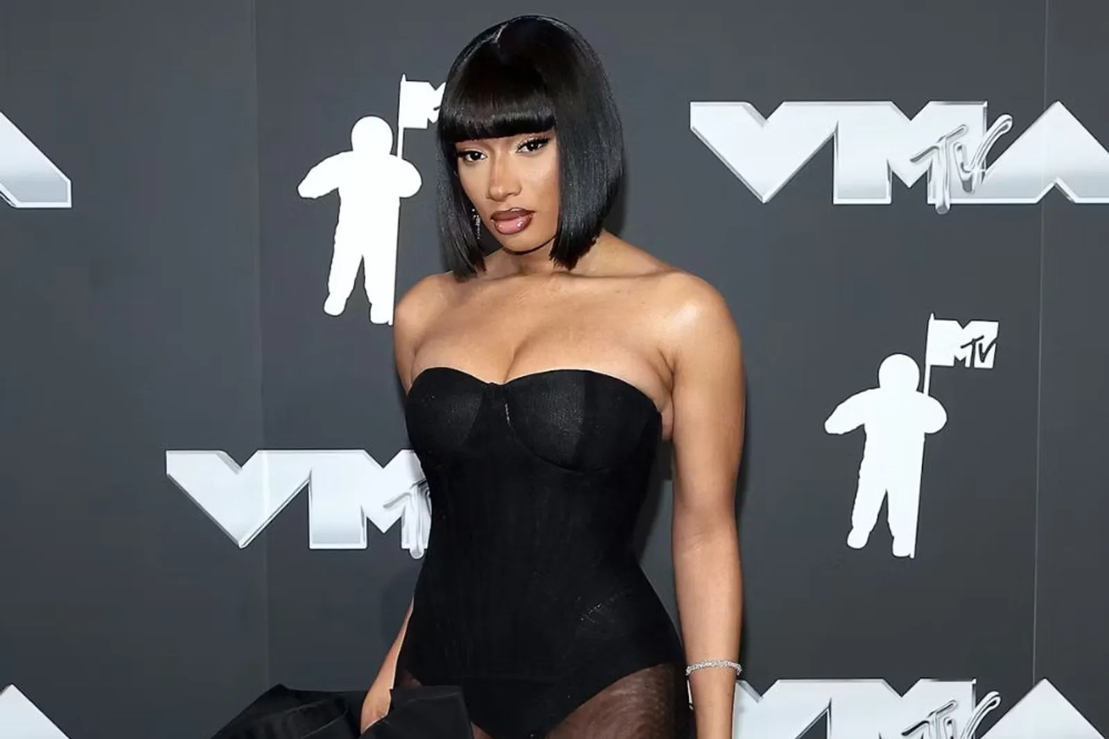 Makeup dan Hairstyle Terbaik MTV VMAs 2024