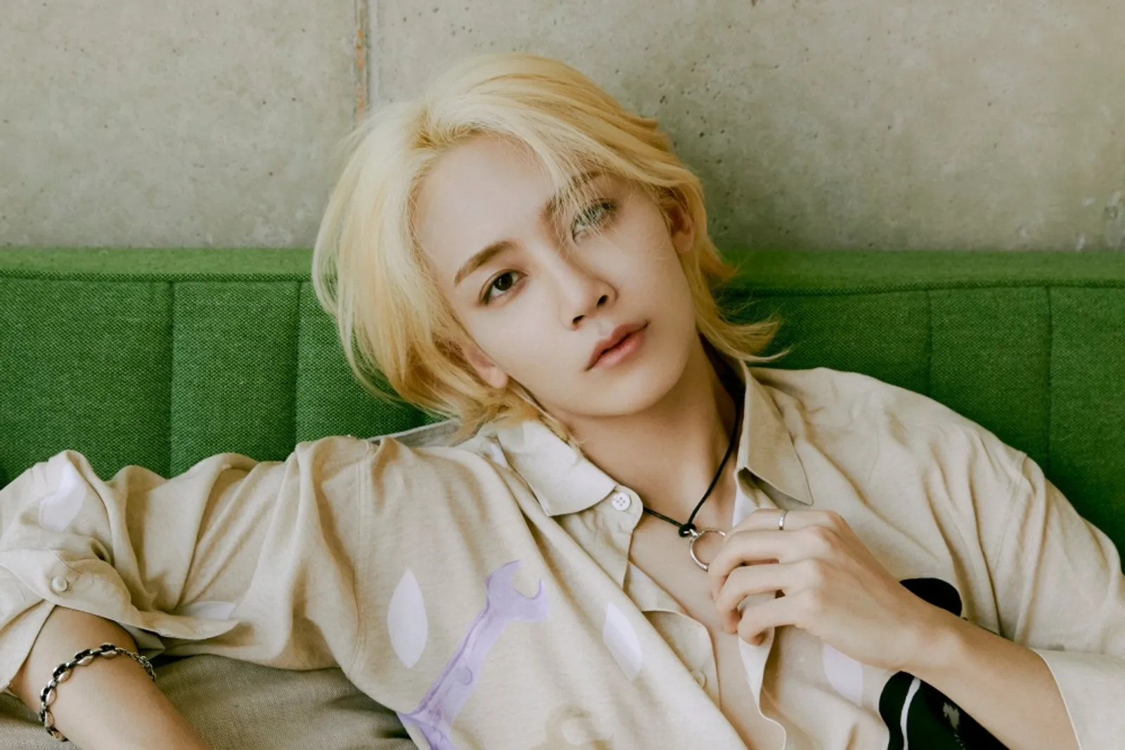 5 Fakta Keluarga Jeonghan 'SEVENTEEN', Dekat dengan Sang Adik!