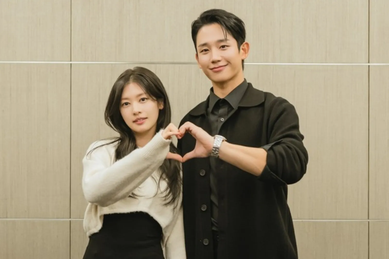 Diduga Cinlok! 5 Fakta Rumor Kencan Jung Hae In dan Jung So Min