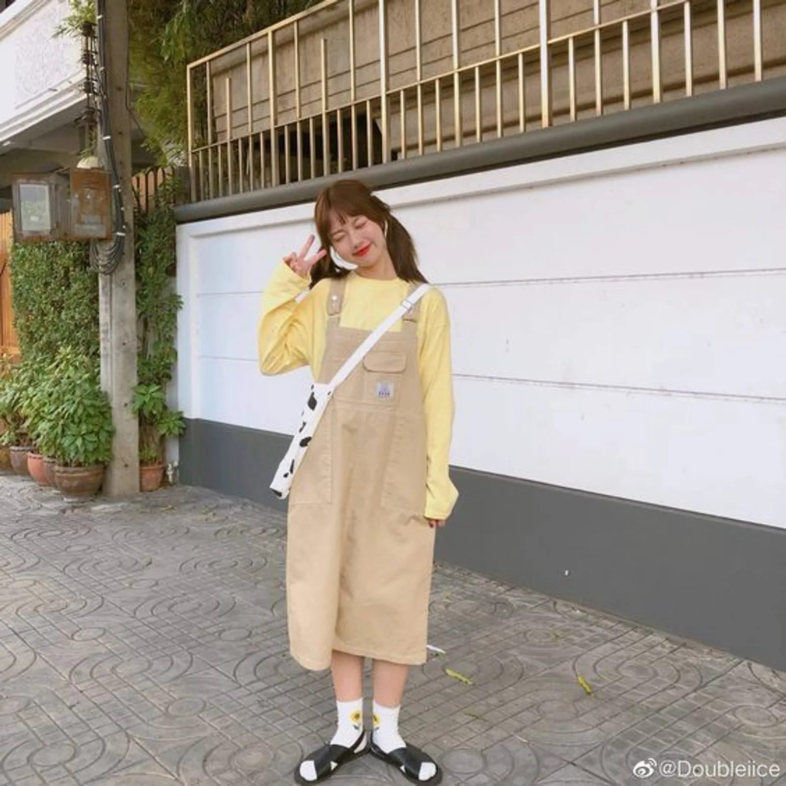 5 Ide OOTD Overall Rok Cargo A La Korean Look