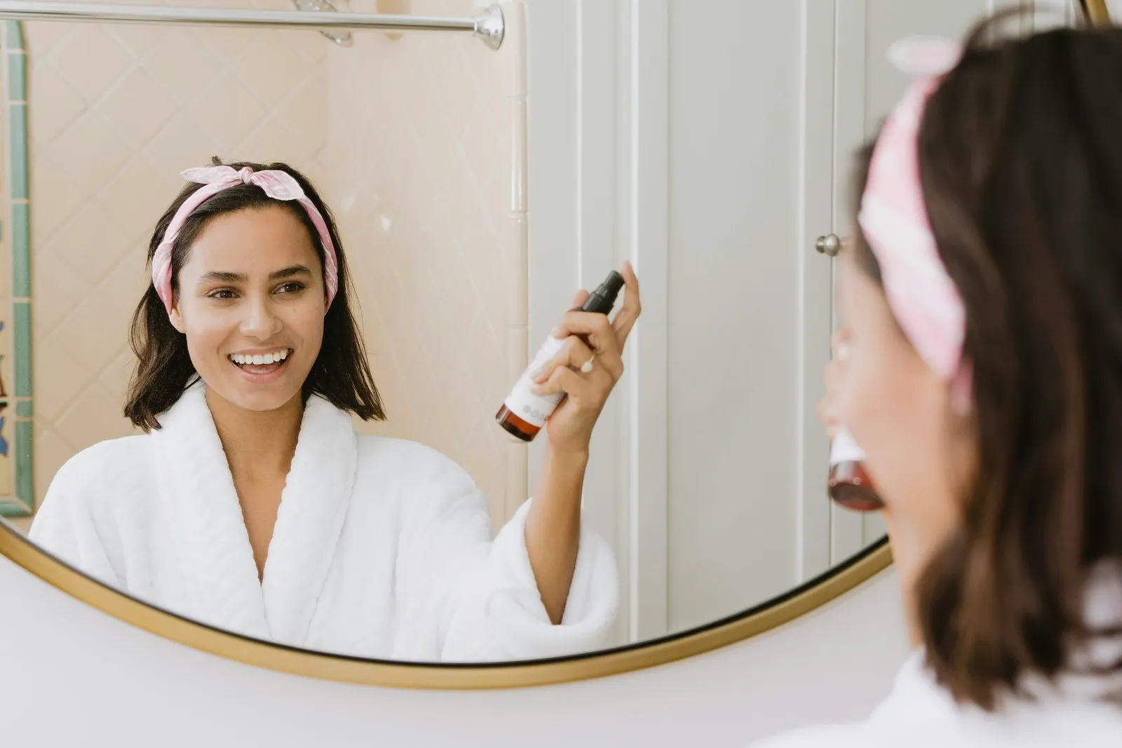 Apakah Sunscreen Boleh Dipakai di Malam Hari? Ini Jawabannya