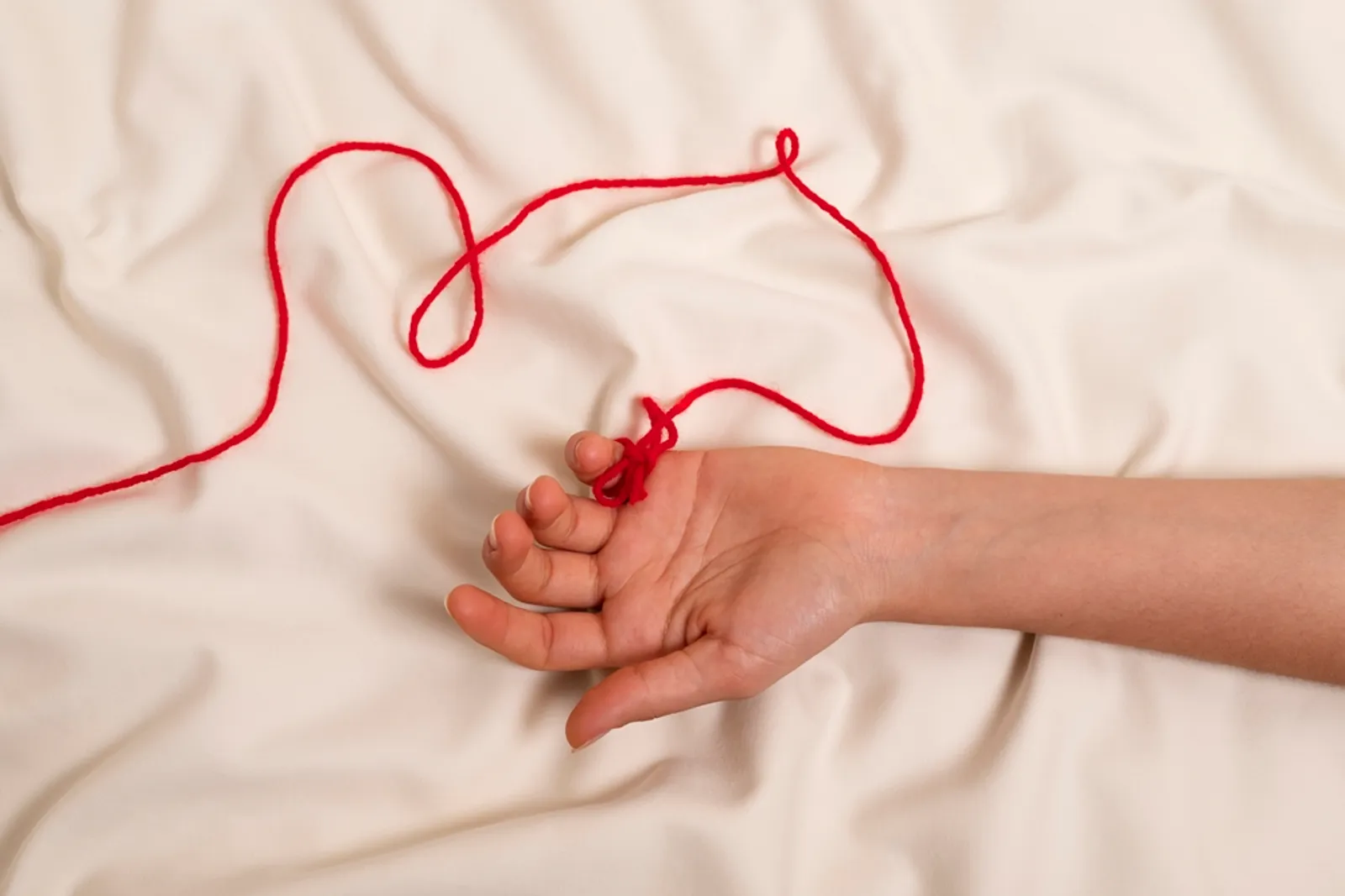 Mengenal Red String Theory, Teori Seputar Jodoh dari Asia Timur