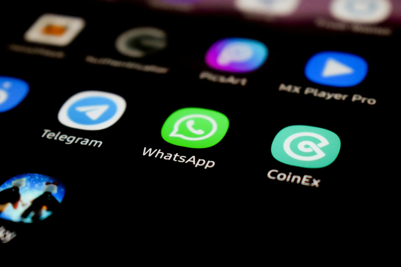 6 Penyebab WhatsApp Kena Spam dan Solusinya