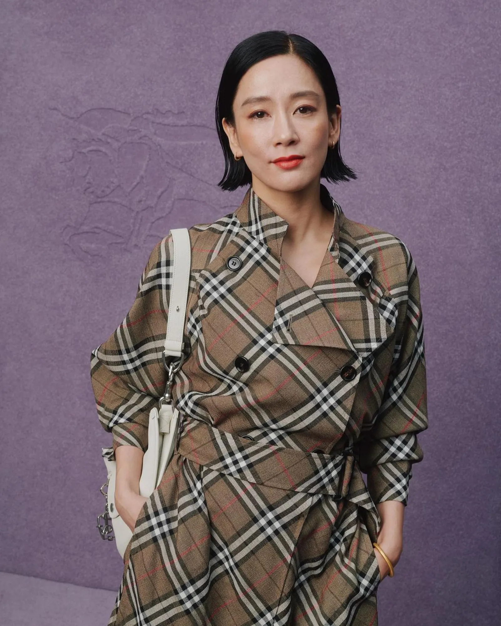 Gaya Klasik Para Tamu Undangan di Burberry Summer 2025