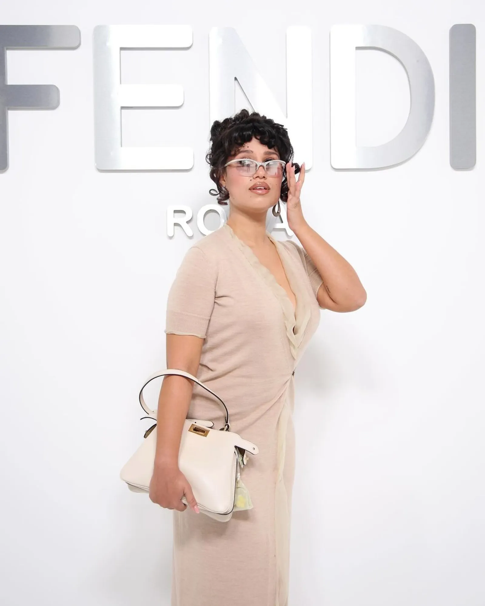 Song Hye Kyo dan Gaya Artis Lain yang Hadir di Fendi SS25