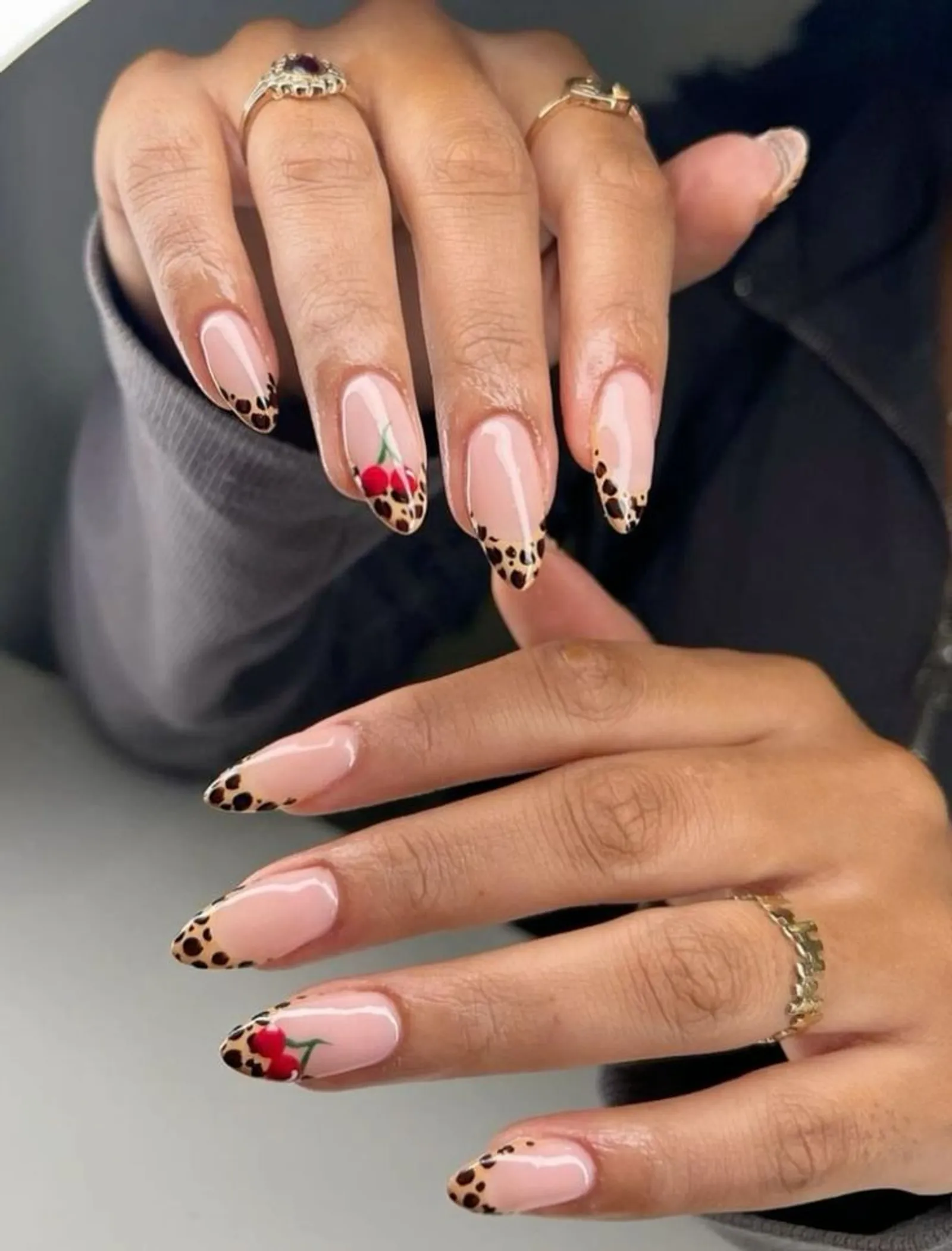 8 Inspirasi Nail Art Leopard yang Eksotis dan Memikat