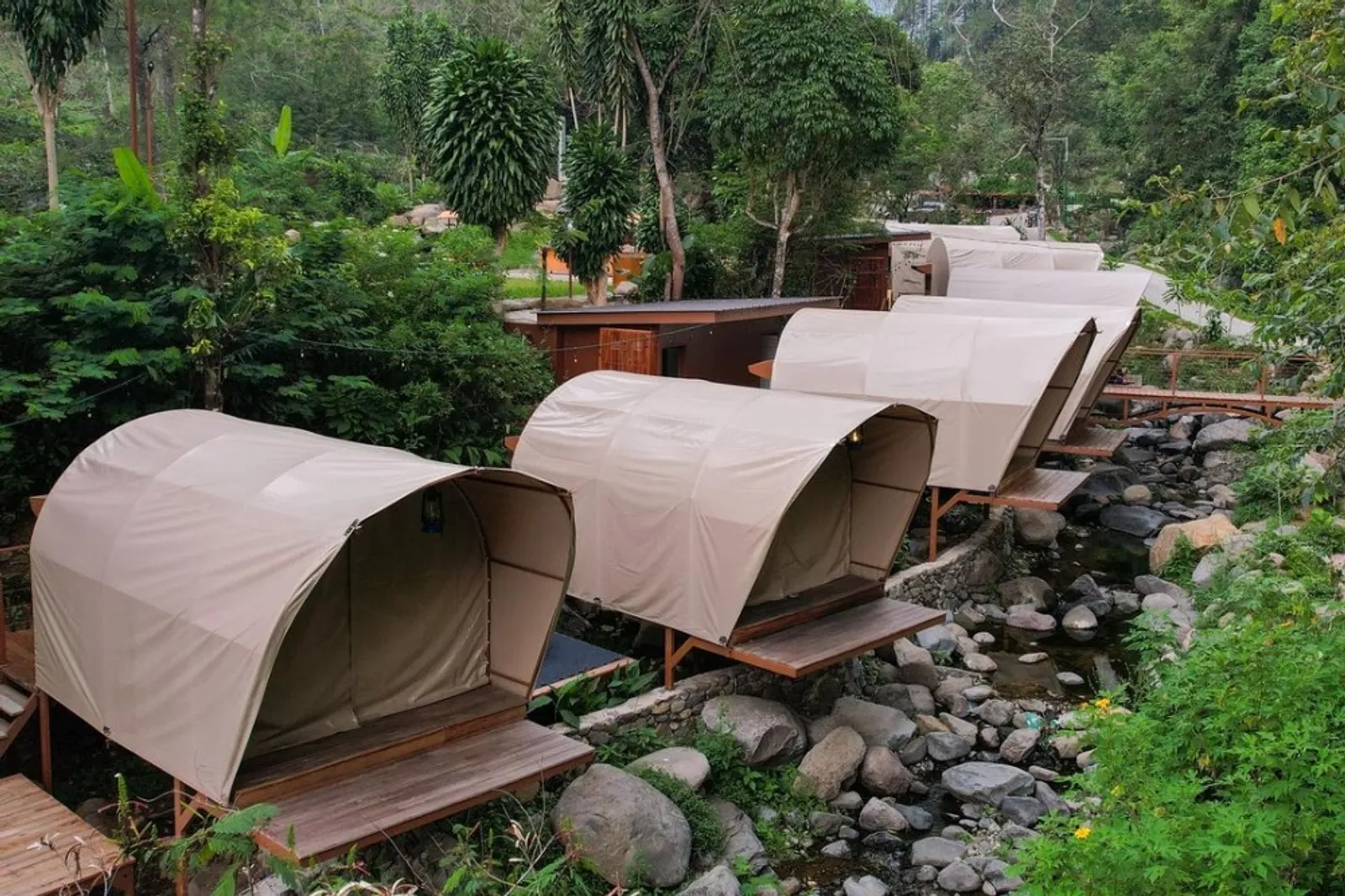 Wisata Taman Kopi Guntang, Glamping Estetik di Ujung Kota Bandung