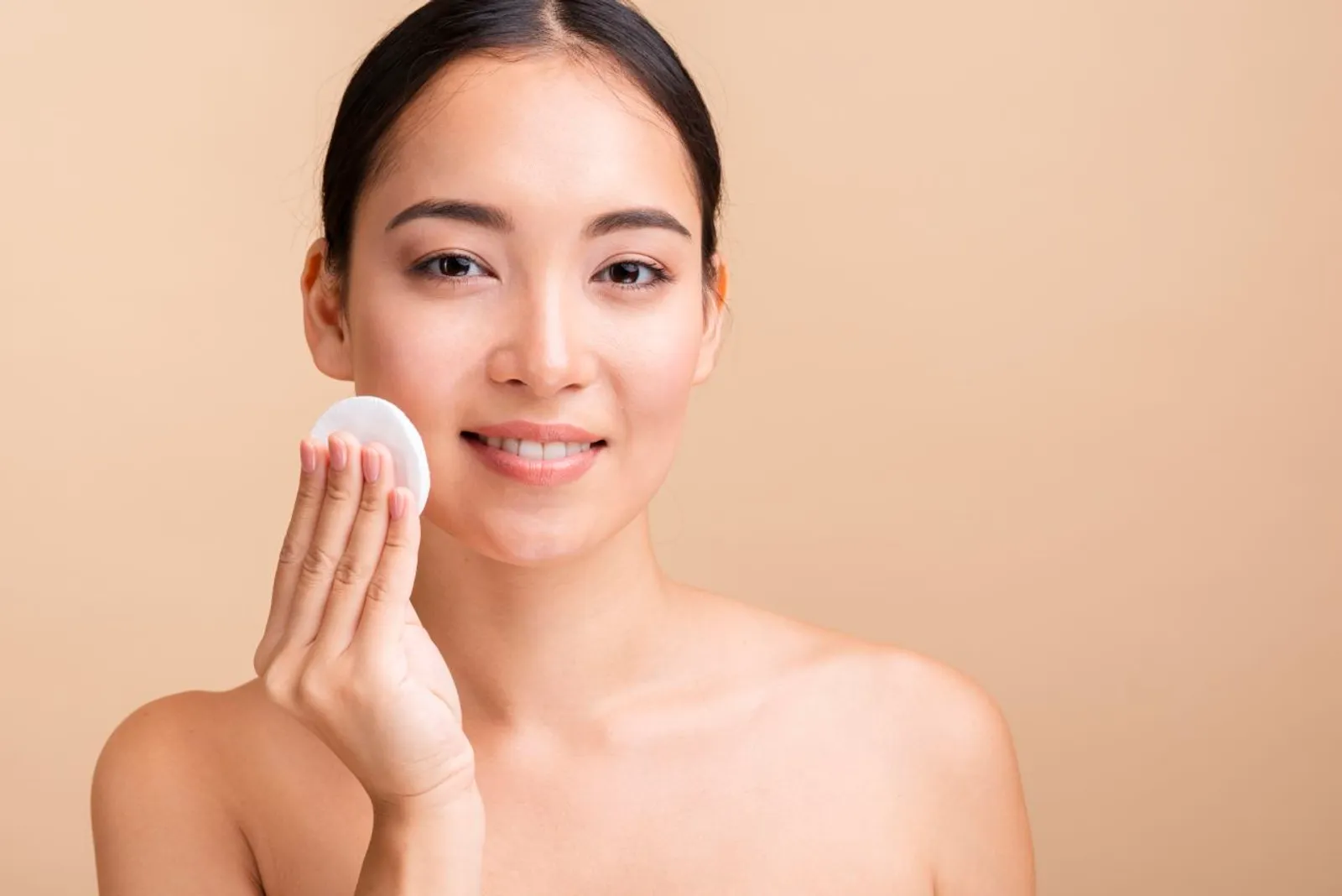 Double Cleansing Berapa Kali Sehari? Intip Tahapannya