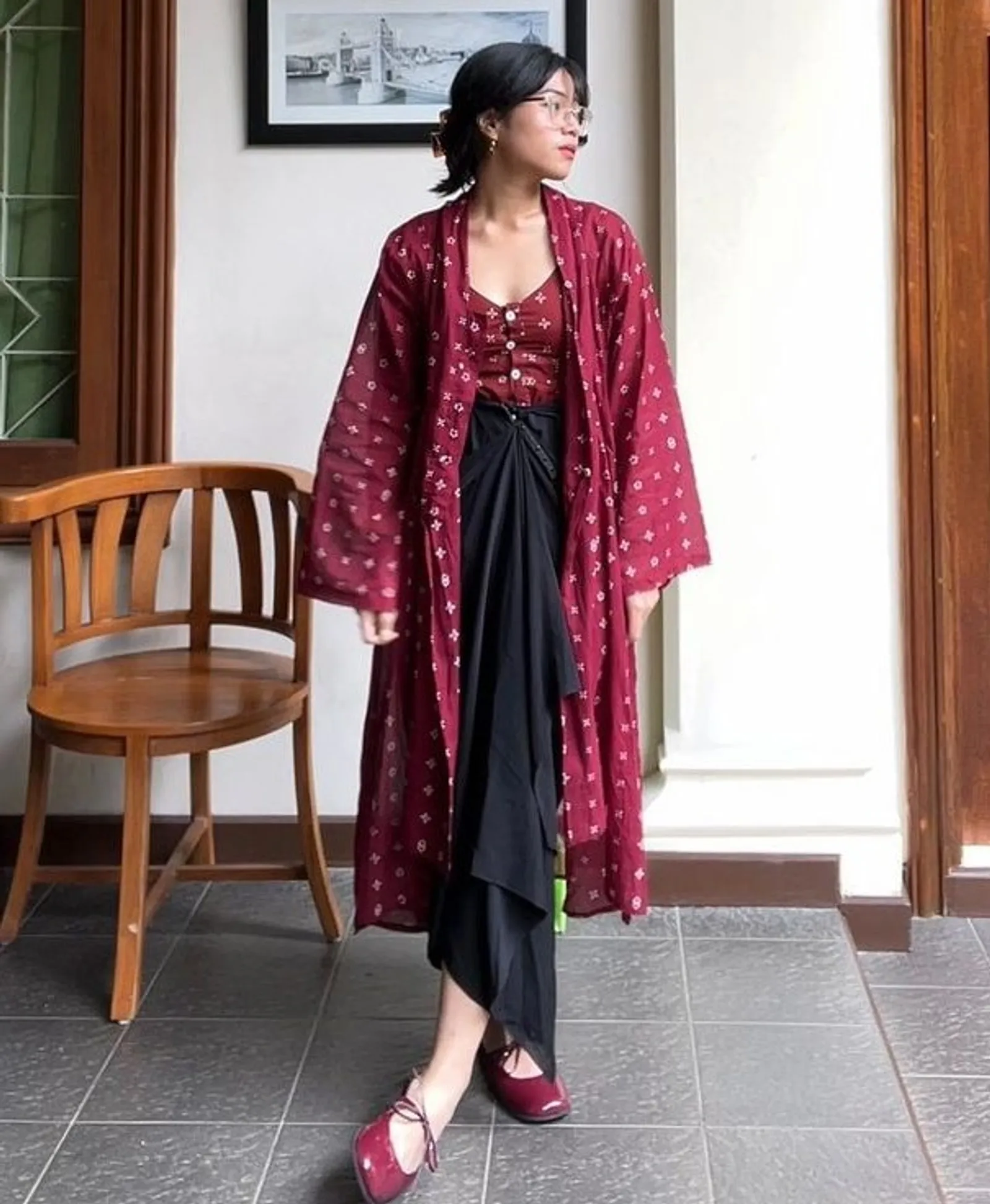 6 Model Baju Batik Tunik Bawahan Rok, Tampil Lebih Anggun