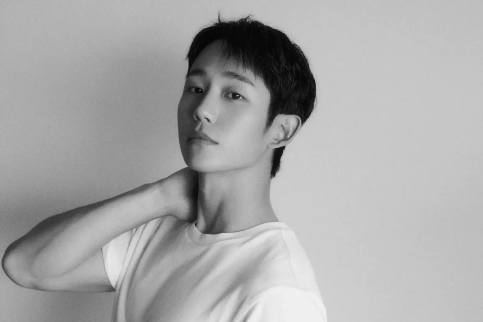 Profil dan Biodata Jung Hae In Beserta Fakta Menariknya