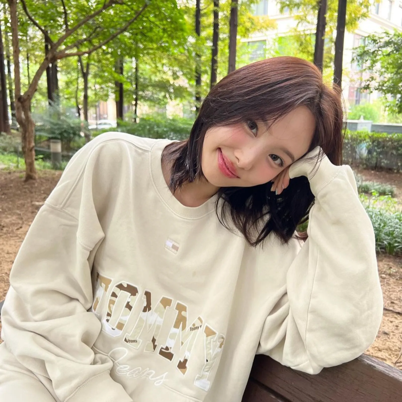 Potret Menawan Nayeon dengan Berbagai Gaya Rambut