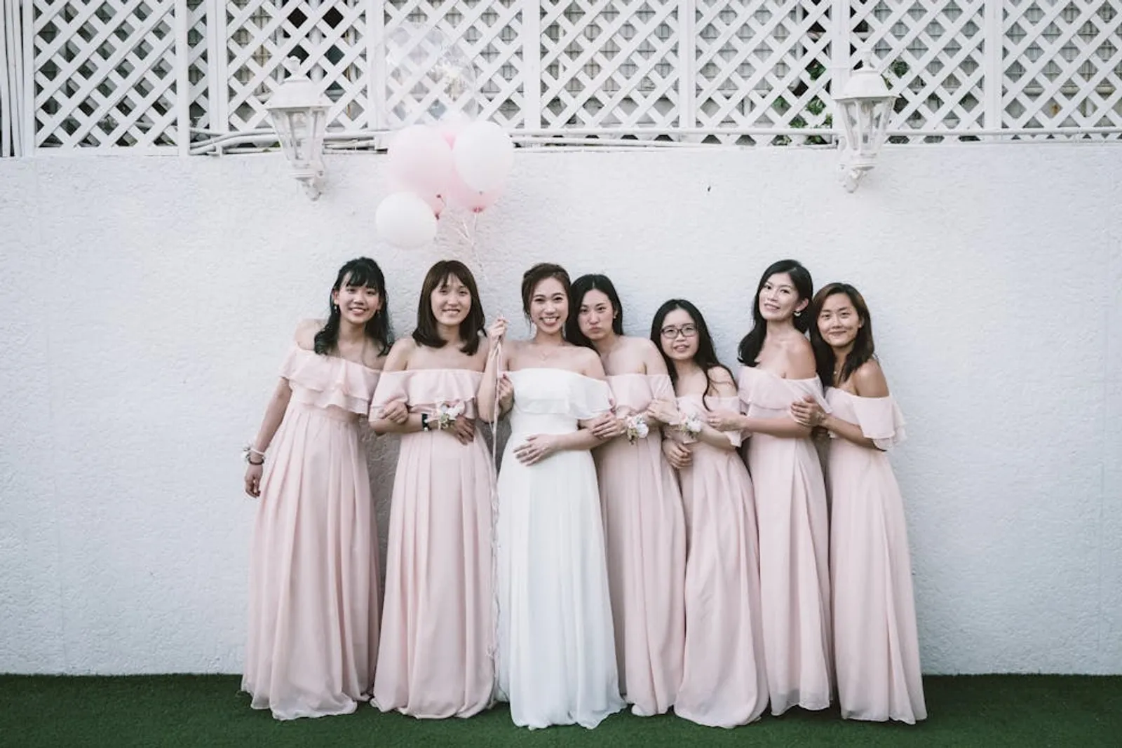 50 Caption Instagram Bridesmaid, Bikin Momen Makin Berkesan