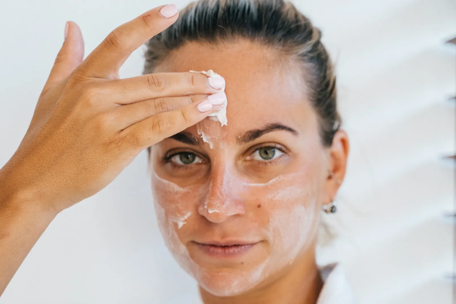 Apakah Sunscreen Boleh Dipakai di Malam Hari? Ini Jawabannya