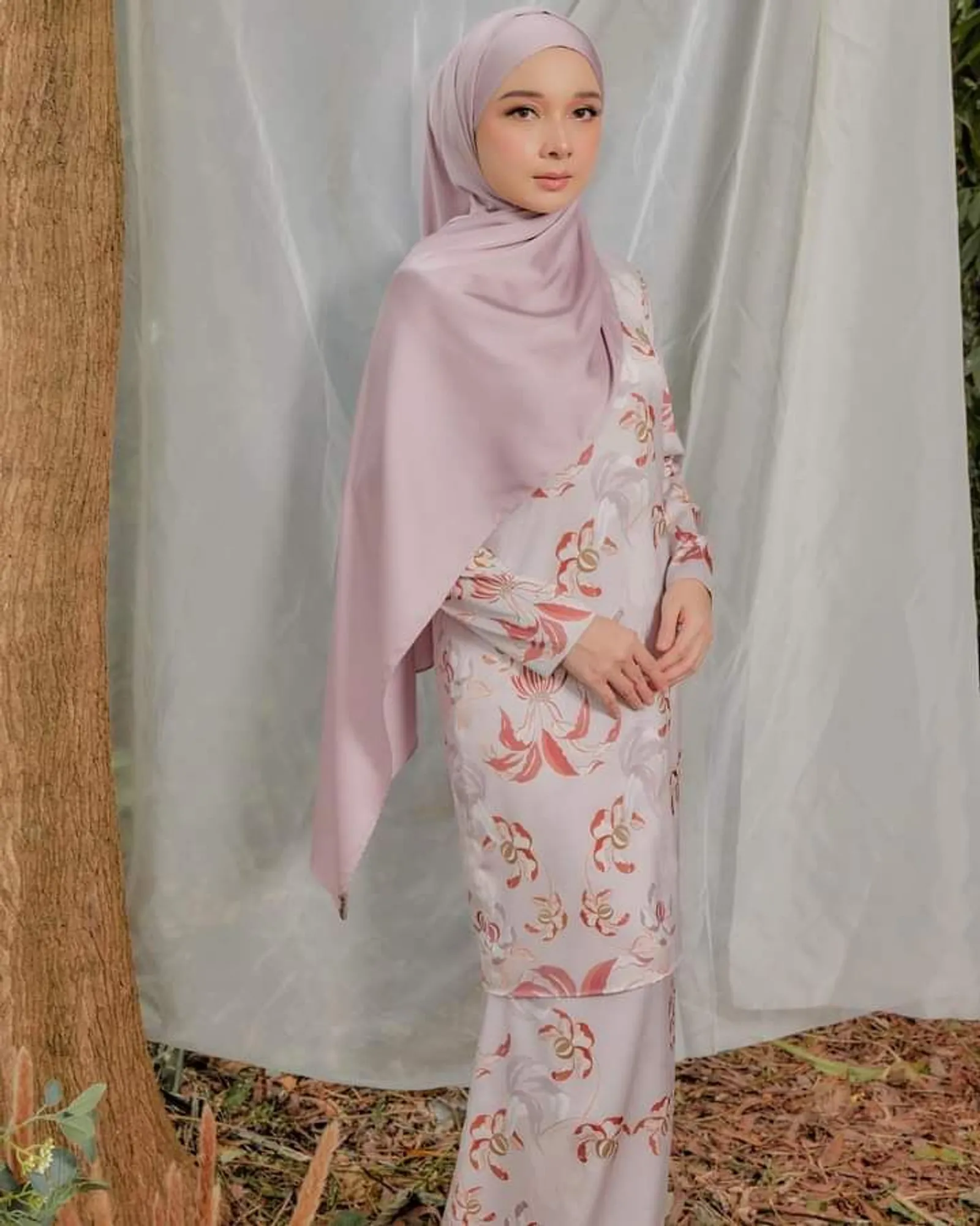 7 Model Baju Kurung Tunik Terbaru untuk Pesta, Menawan!