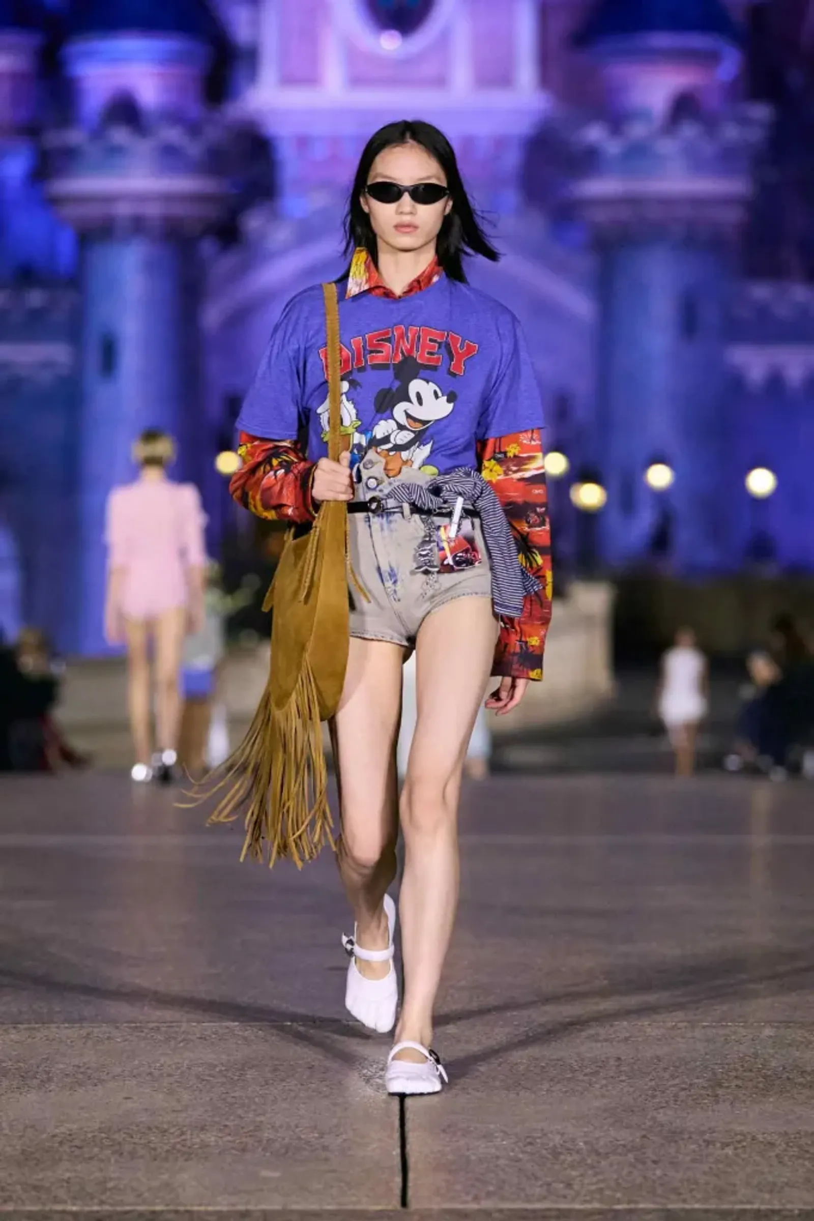 Coperni Gelar Fashion Show di Disneyland Paris untuk S/S 2025