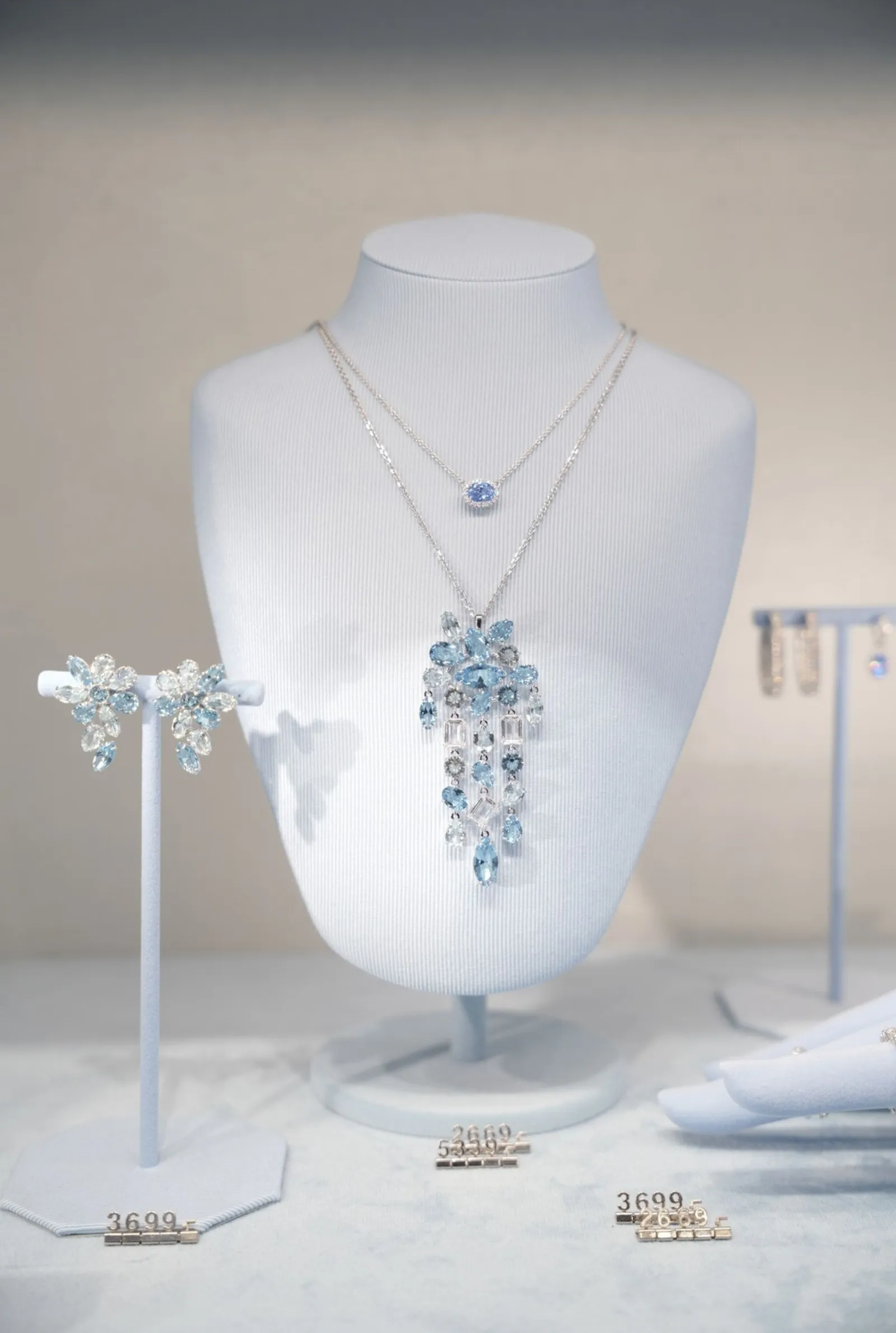 Swarovski Membuka Toko dengan Desain Terbaru di Grand Indonesia