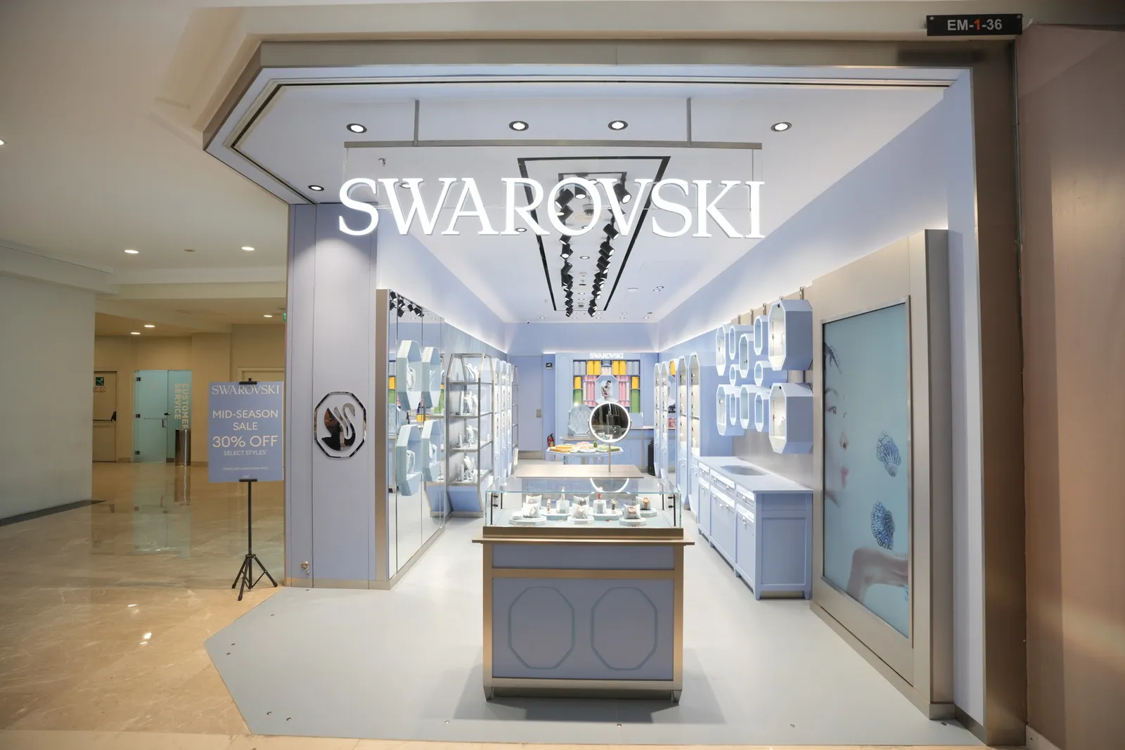 Swarovski Membuka Toko dengan Desain Terbaru di Grand Indonesia