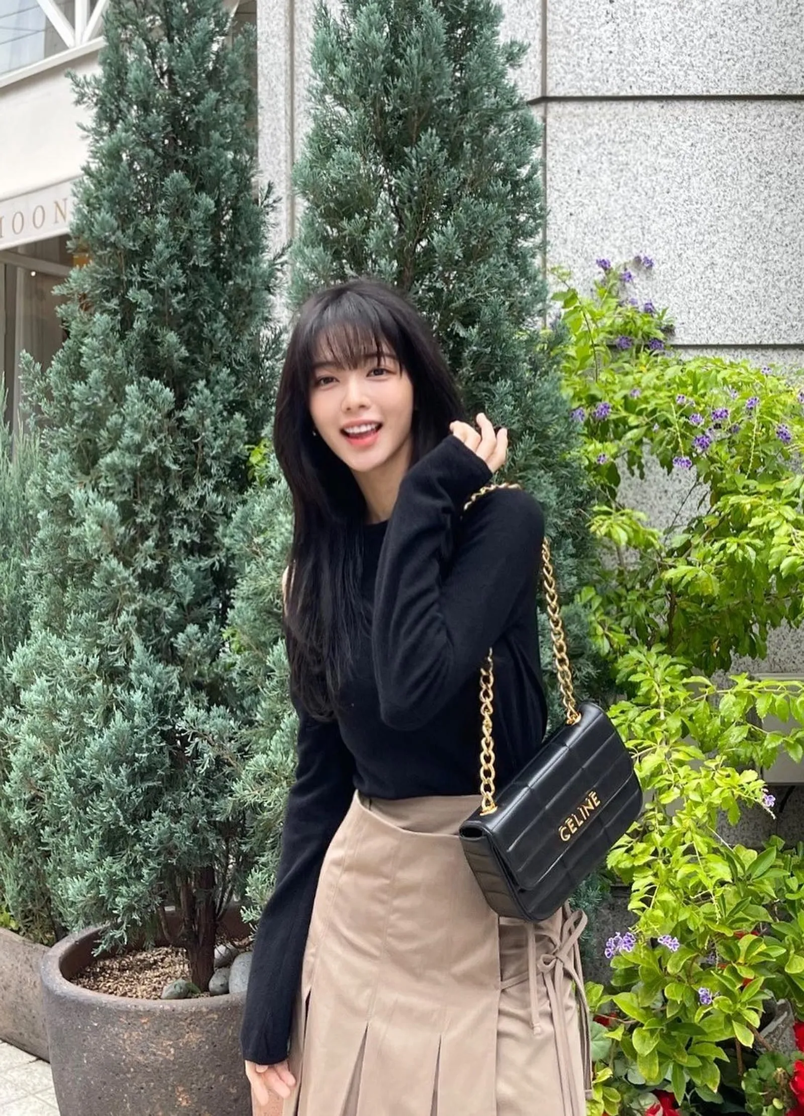 10 OOTD Korean Style Perempuan Kasual, Simpel tapi Stylish