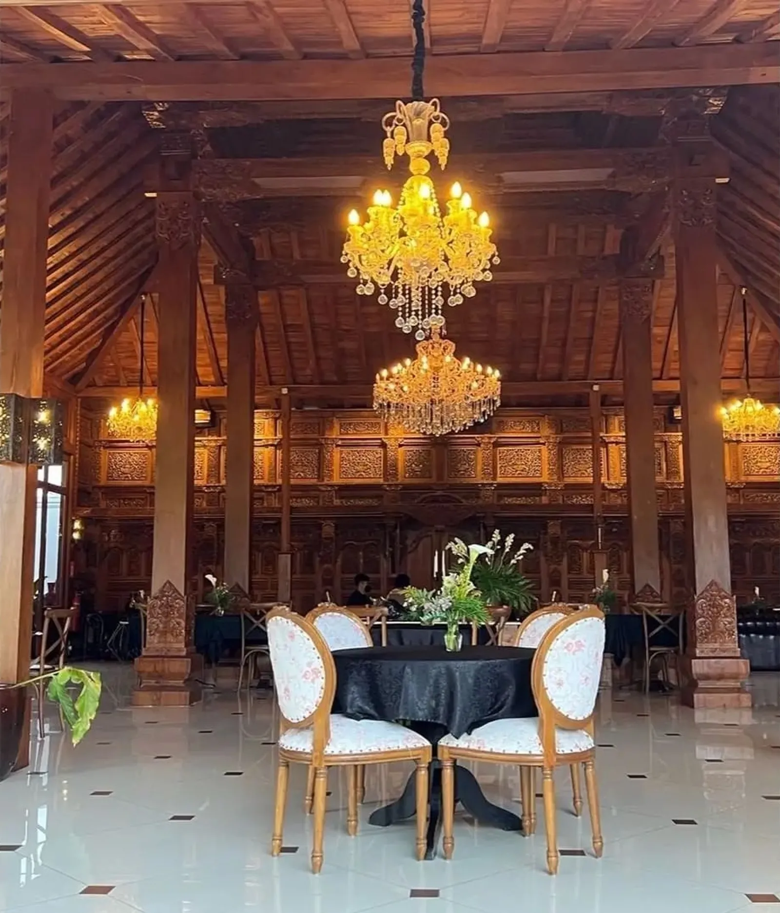 9 Tempat Dinner Romantis di Jogja, Suasananya Bikin Nyaman!