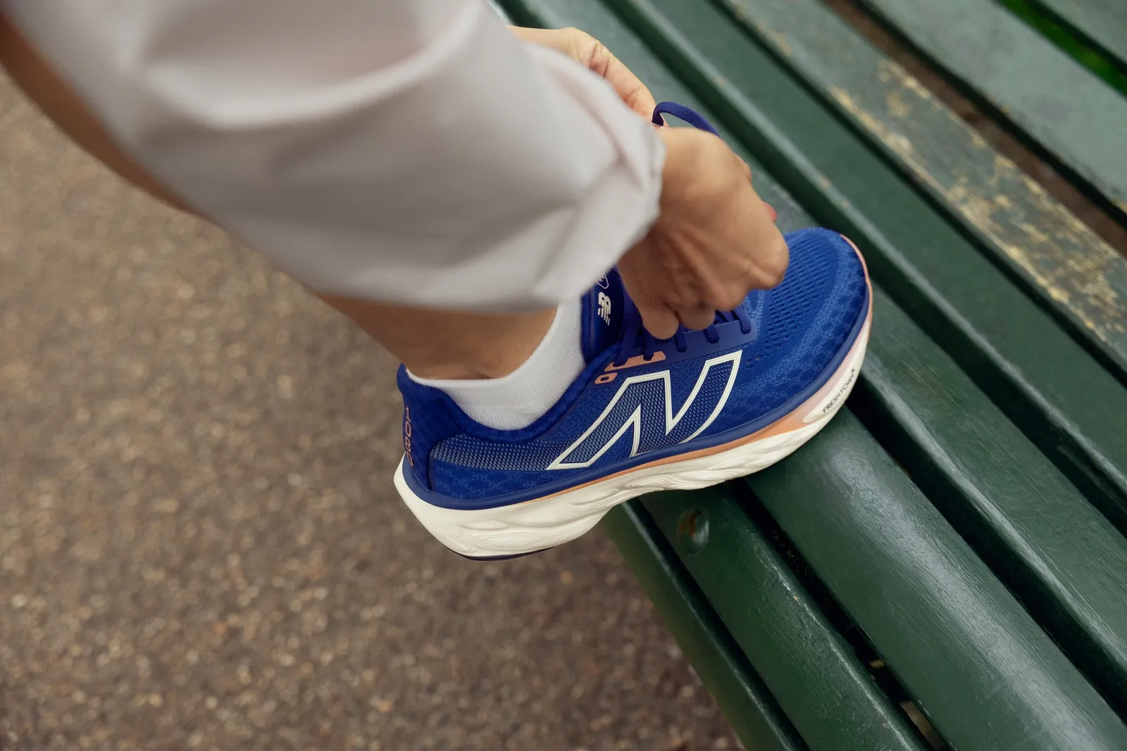 Lari Makin Nyaman dengan Sepatu New Balance Fresh Foam X 1080 v14