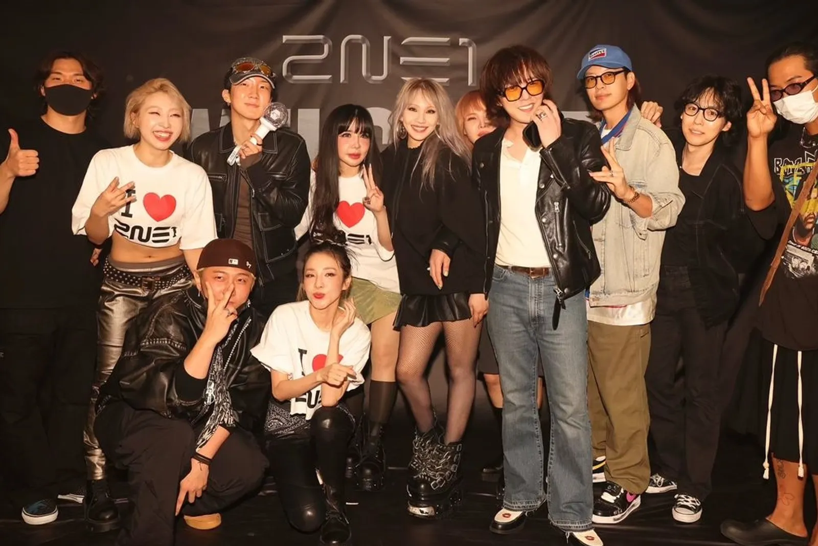 Deretan Momen YG Family Datang ke Konser 2NE1, Bikin Flashback!