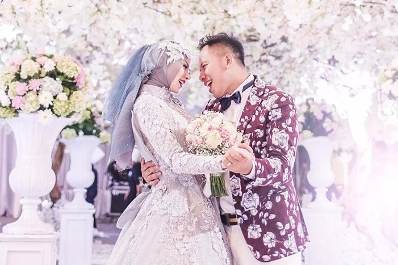 Nikah Mewah Hingga Disiarkan TV, 6 Pasangan Artis Ini Justru Bercerai