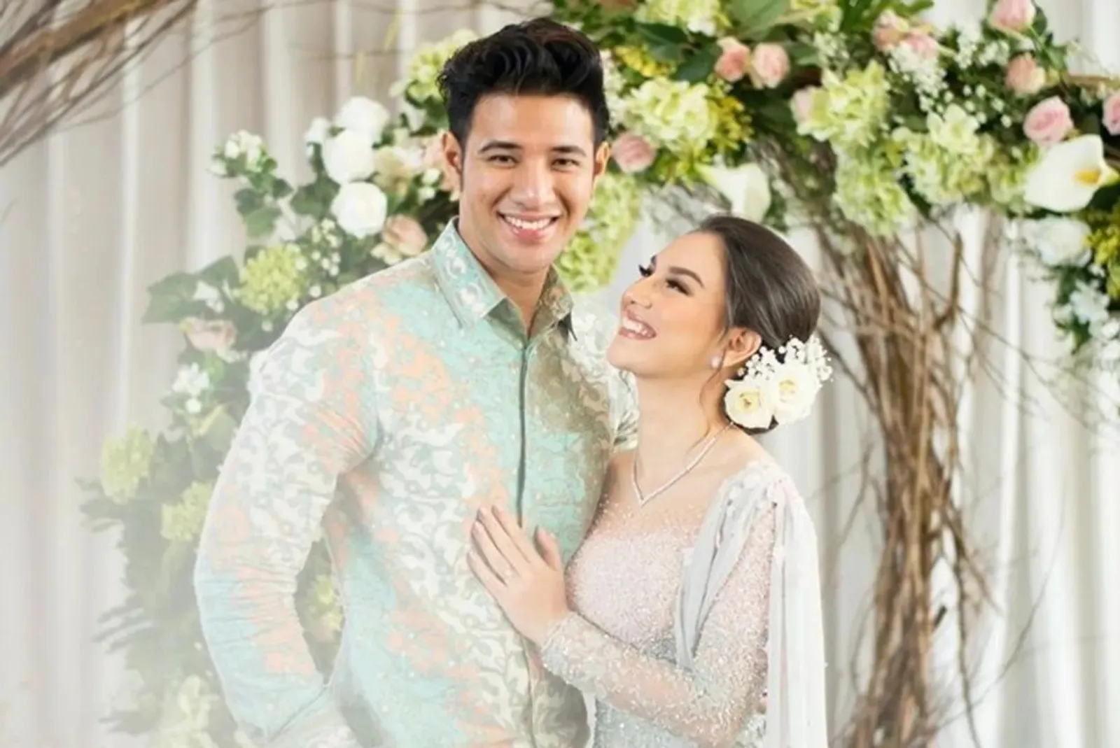 Nikah Mewah Hingga Disiarkan TV, 6 Pasangan Artis Ini Justru Bercerai