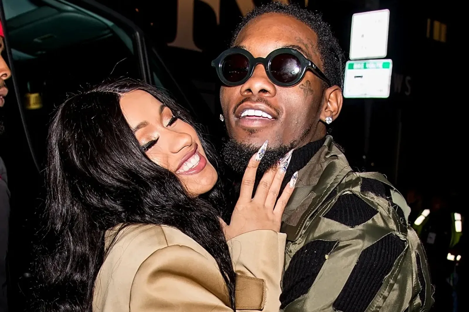 Kisah Cinta Cardi B dan Offset, dari Pertemuan hingga Putuskan Cerai!