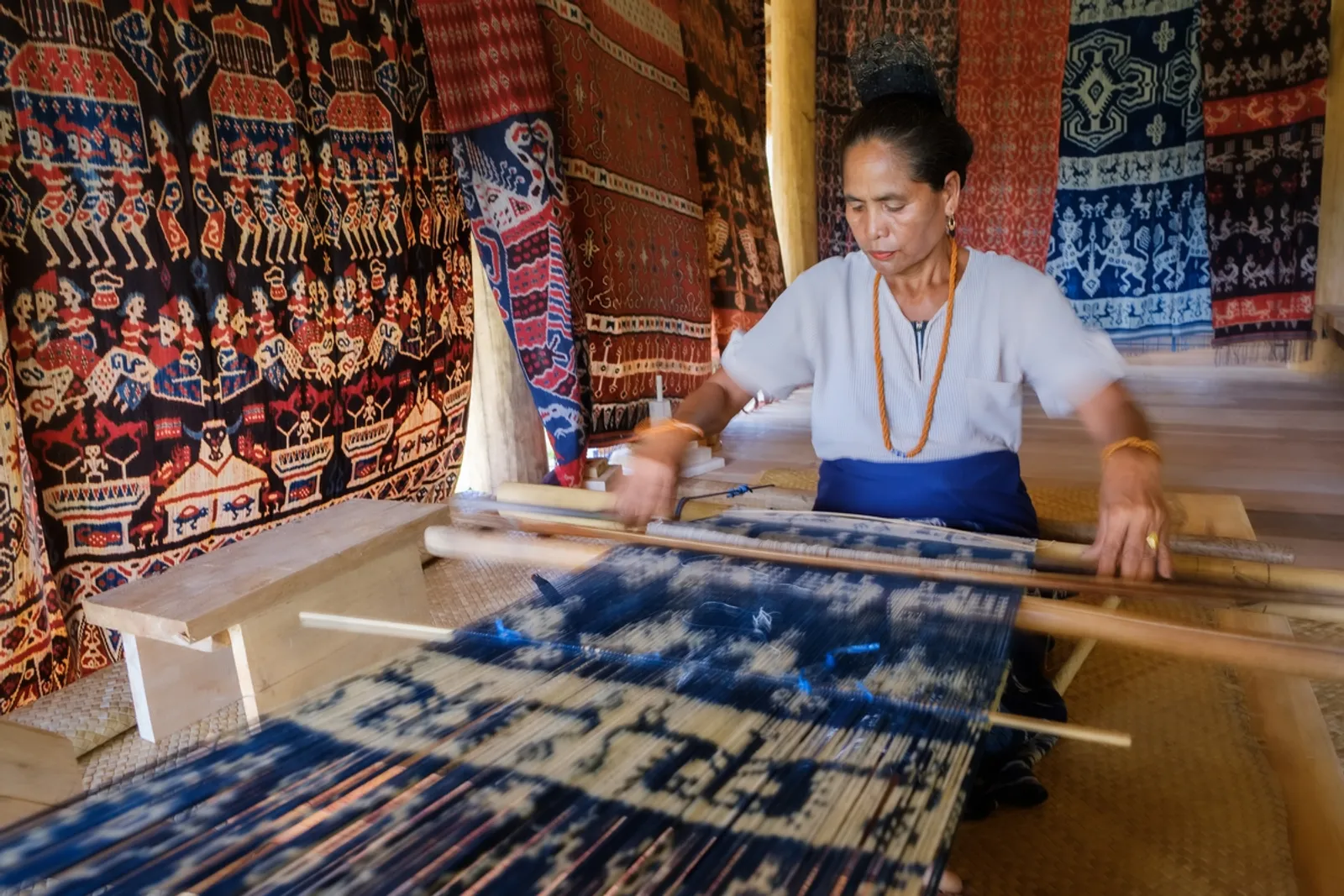 Mengenal Wastra Nusantara, Kain Tradisional yang Telah Mendunia