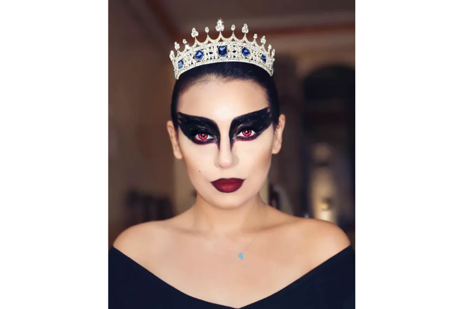 10 Ide Makeup Halloween Simpel untuk Cewek, Coba Ikuti!