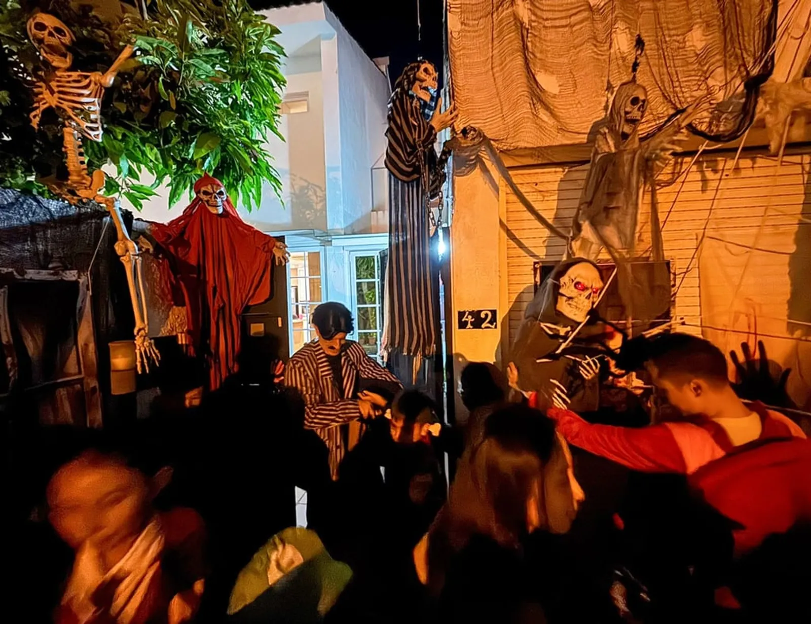 Penuh Euforia! Ini 10 Potret Keseruan Halloween di Hong Kong