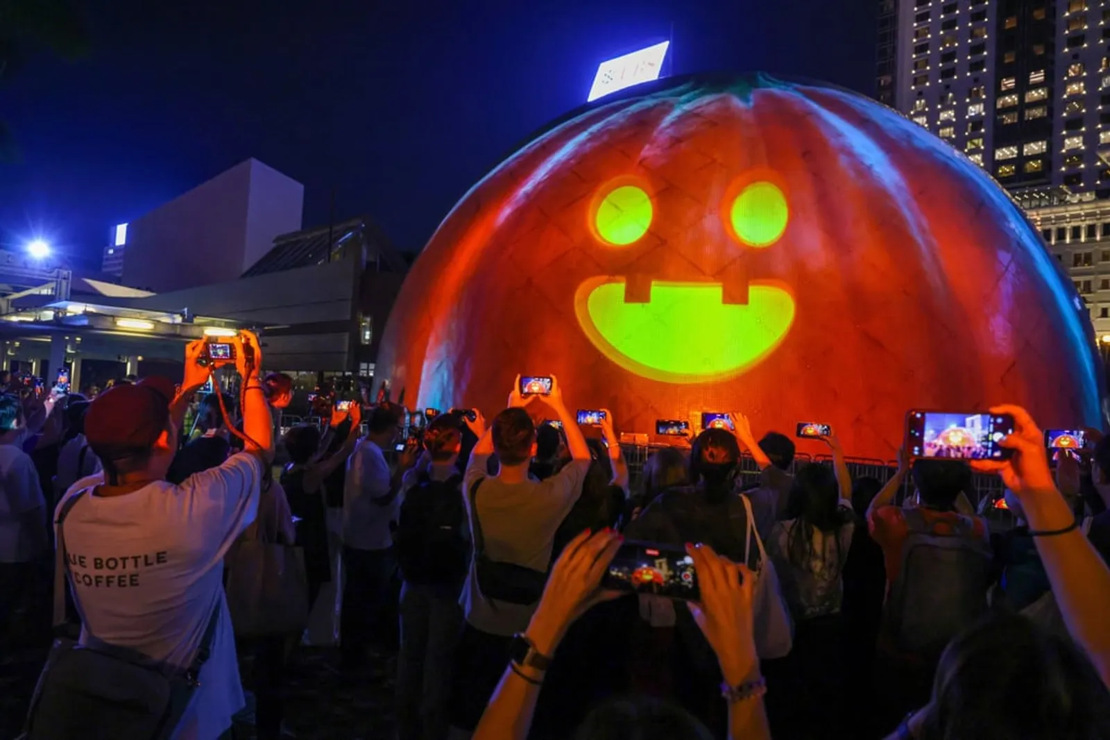 Penuh Euforia! Ini 10 Potret Keseruan Halloween di Hong Kong