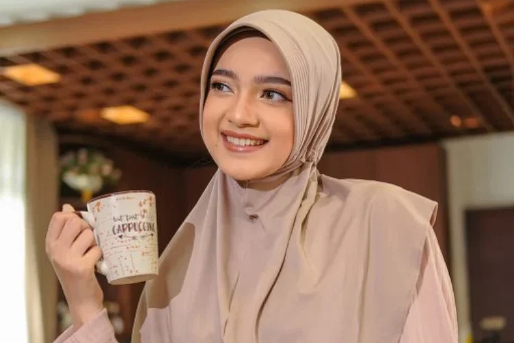 6 Model Bergo Jersey Syar’i yang Cocok buat Tampilan Sehari-hari